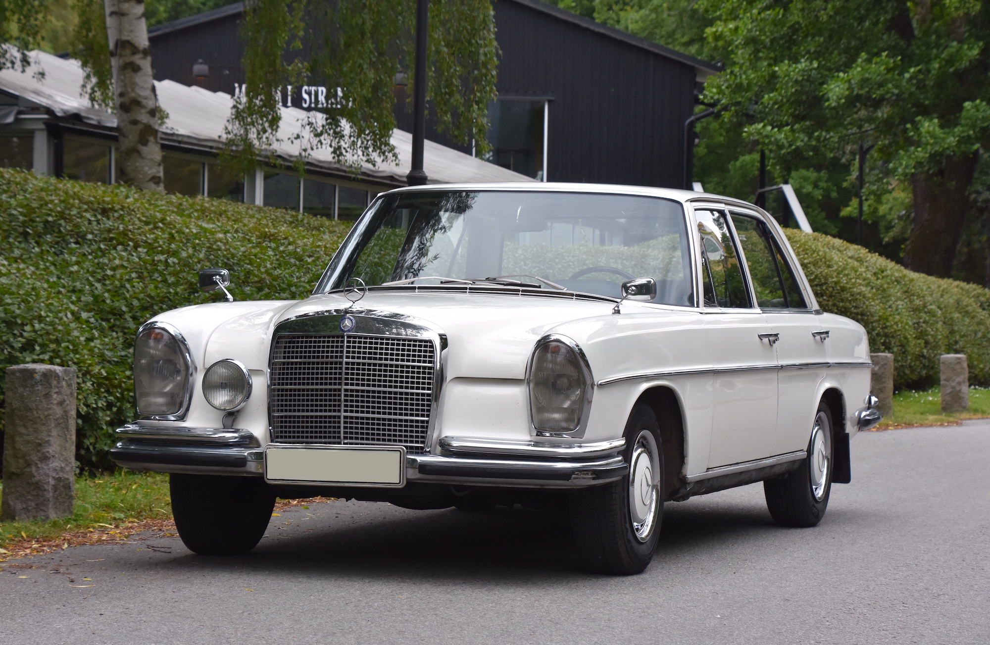 1968 MERCEDES-BENZ (W108) 280 SE AUTOMATIC