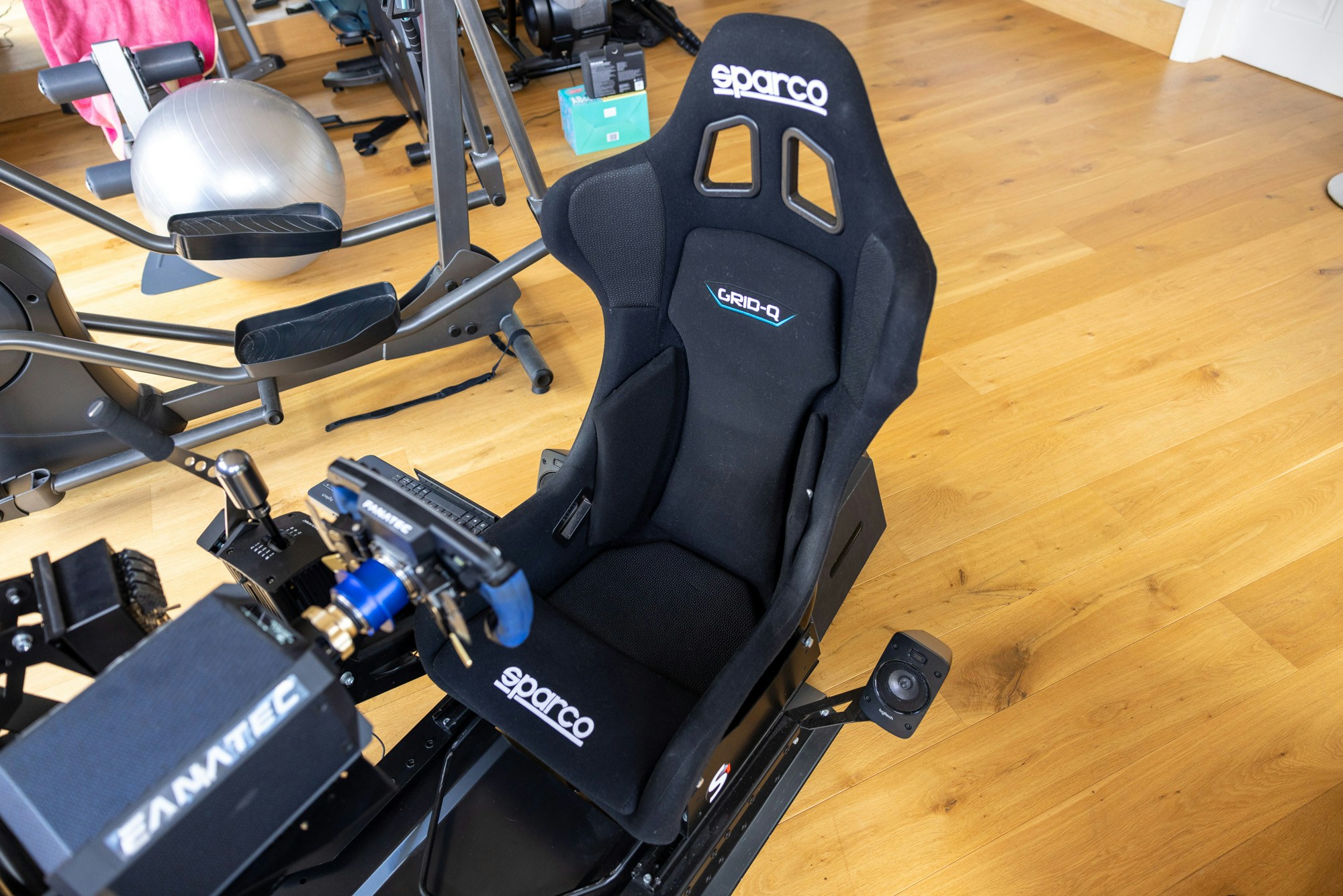 CUSTOM RACING SIMULATOR