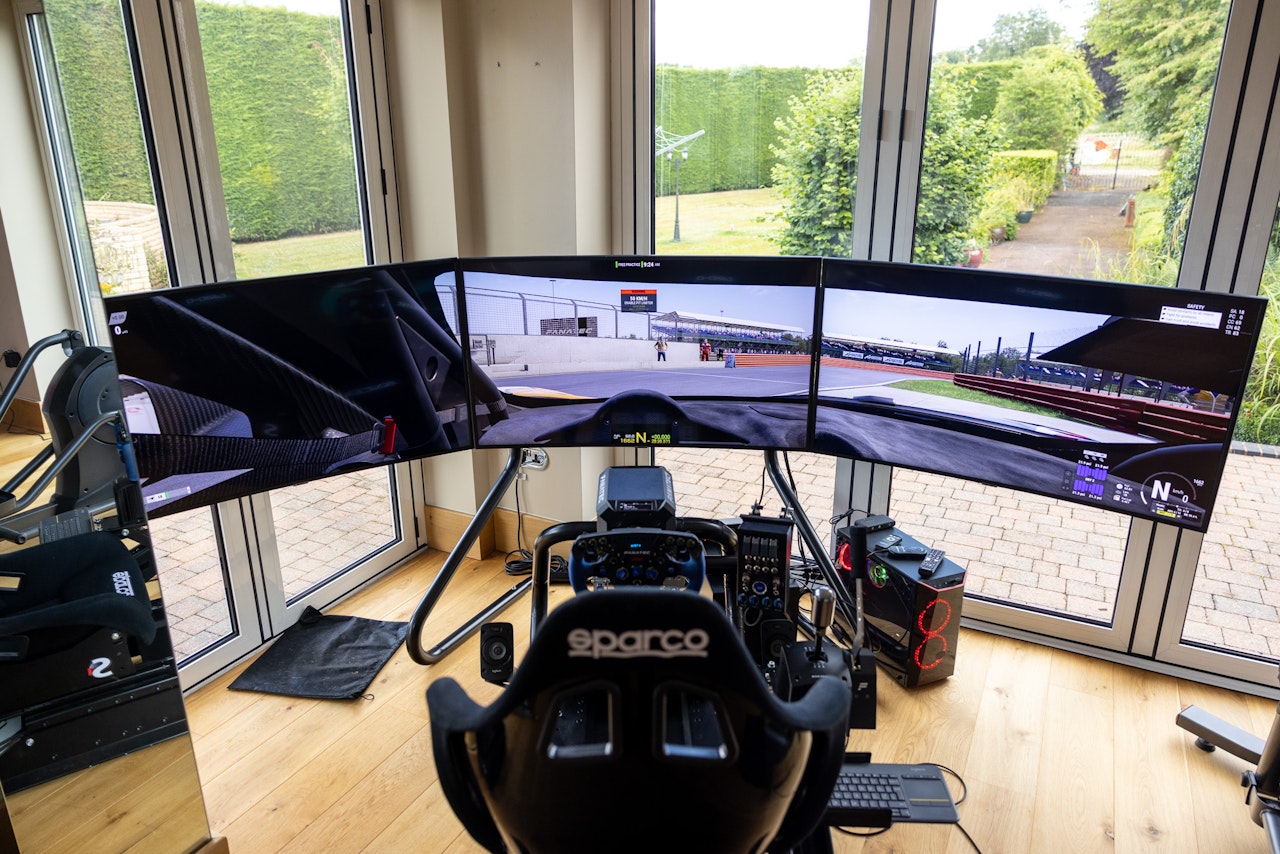 Volants, Pédaliers & Accessoires Sim Racing