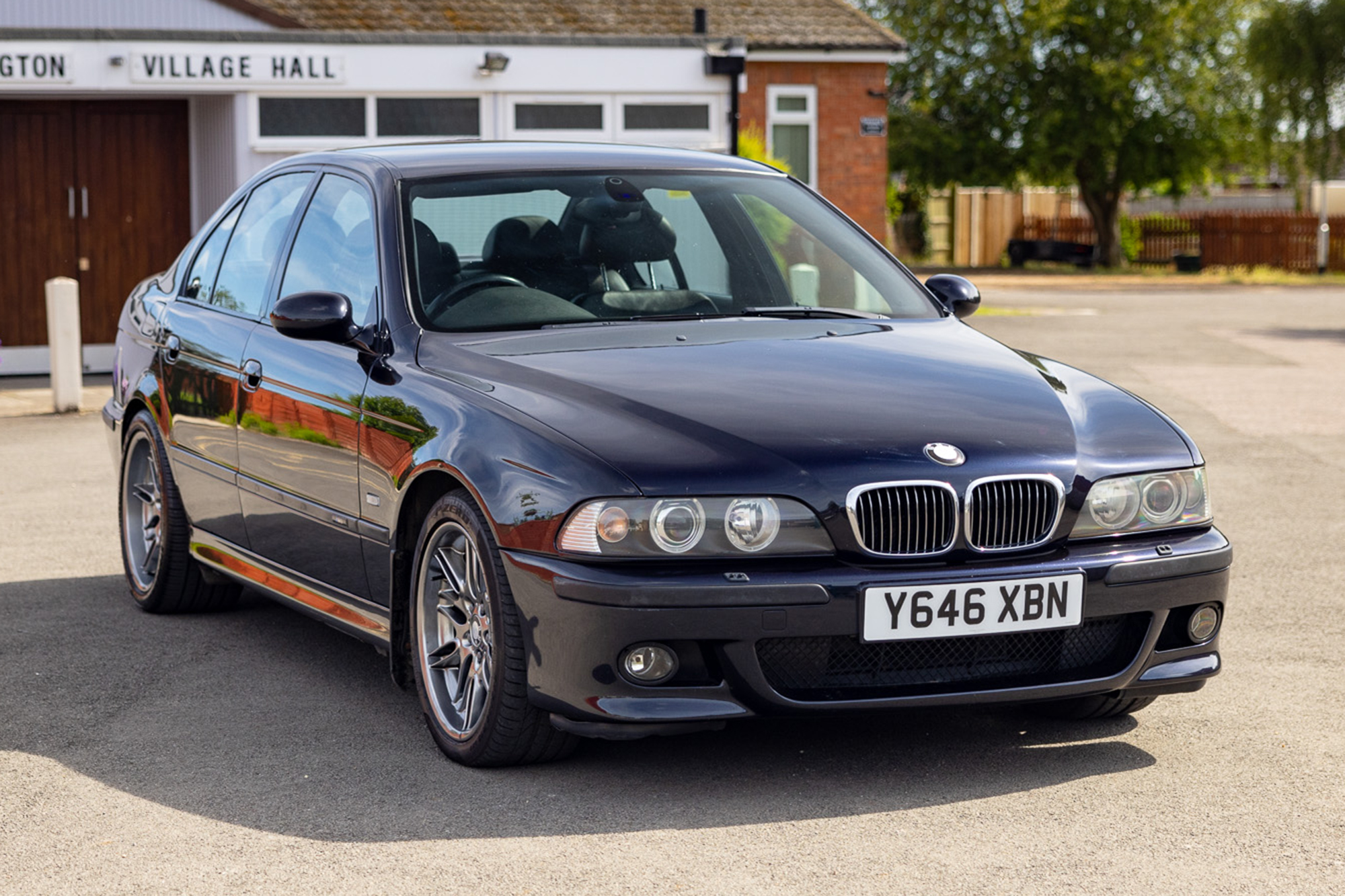 2001 BMW (E39) M5