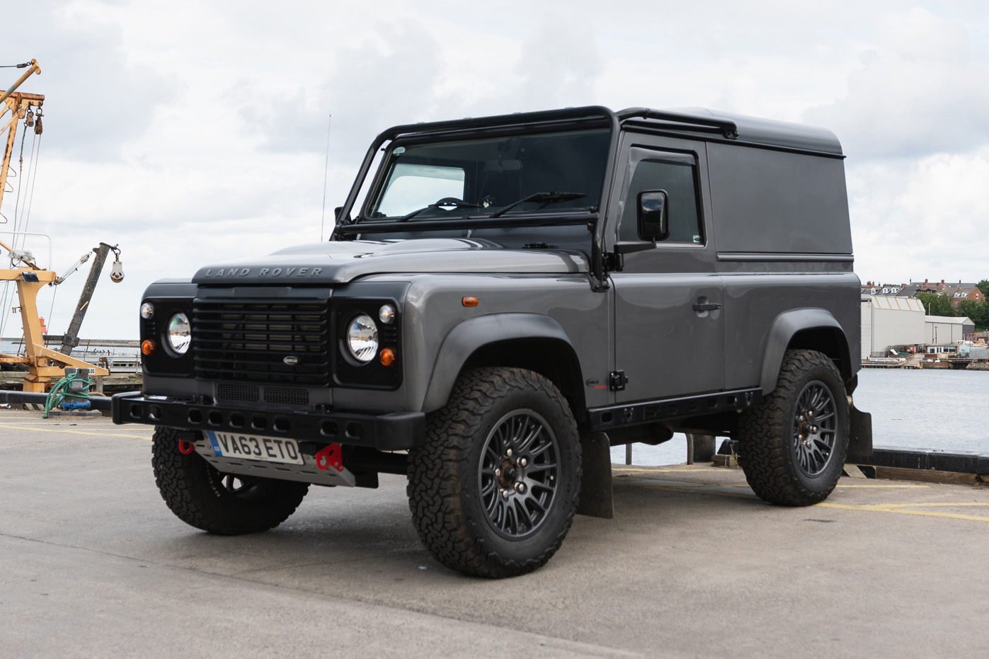 2014 LAND ROVER DEFENDER 90 HARD TOP 'BOWLER'