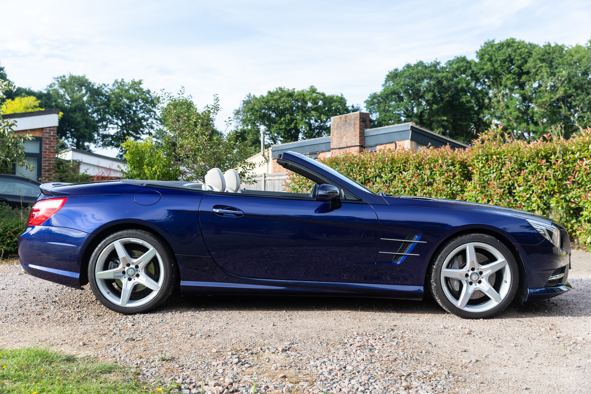 2015 MERCEDES-BENZ (R231) SL400 AMG SPORT