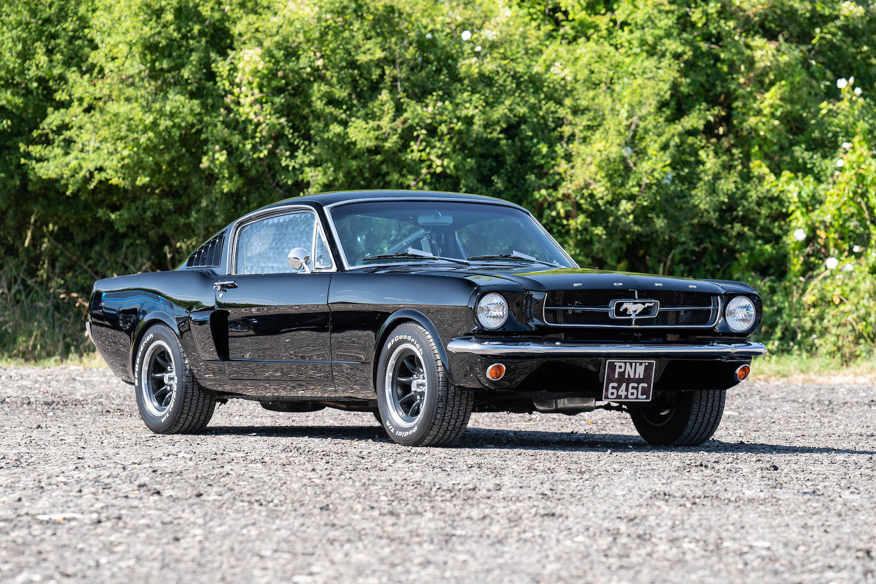 1965 FORD MUSTANG FASTBACK