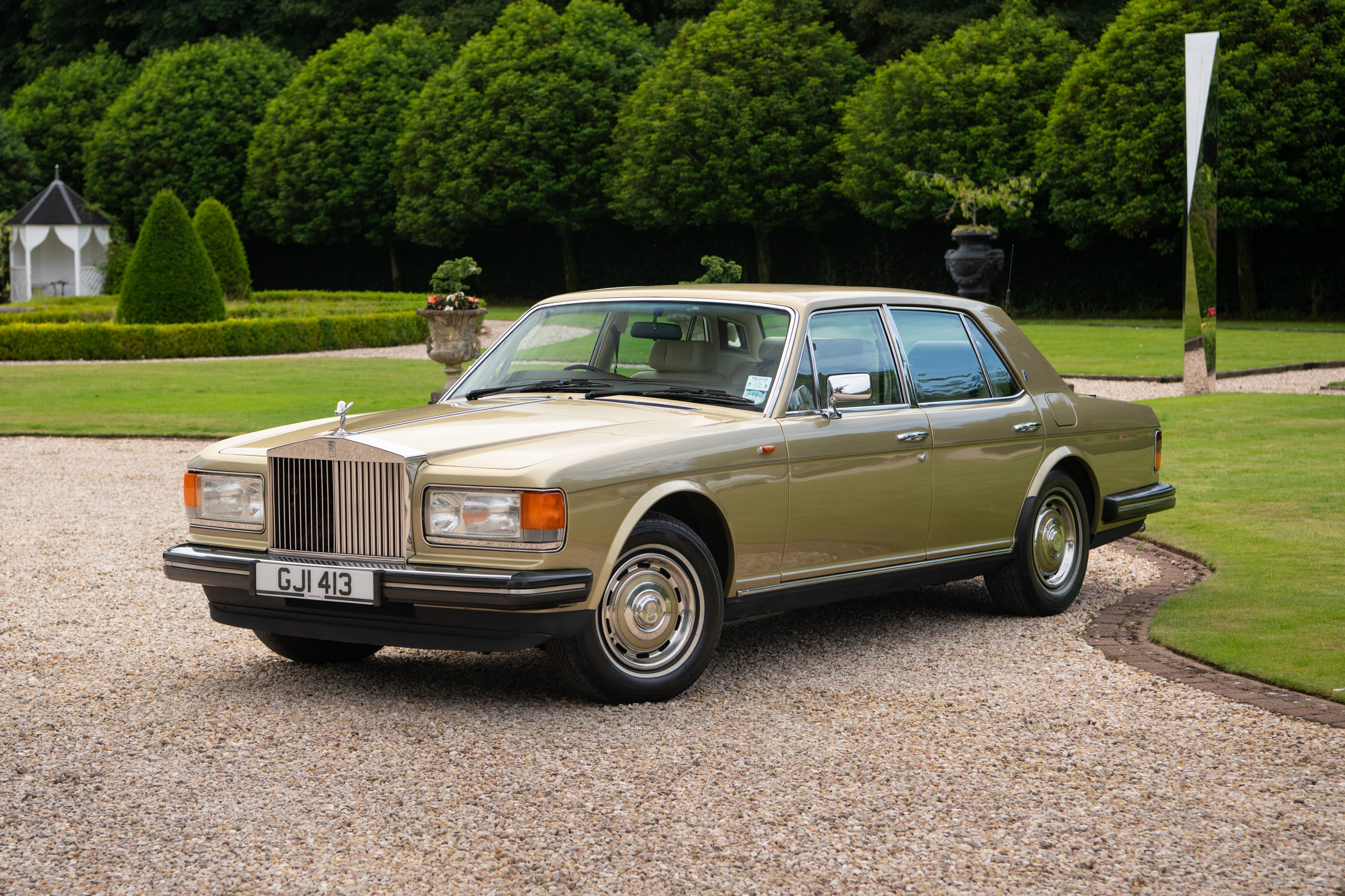 1986 ROLLS-ROYCE SILVER SPIRIT