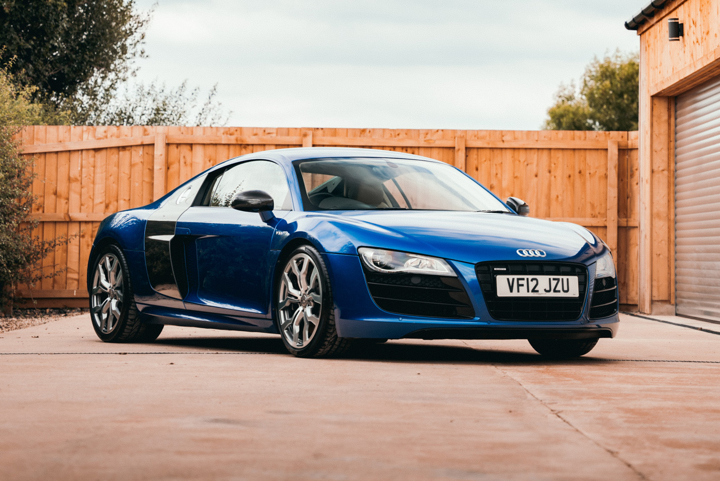 2012 AUDI R8 V10 - MANUAL