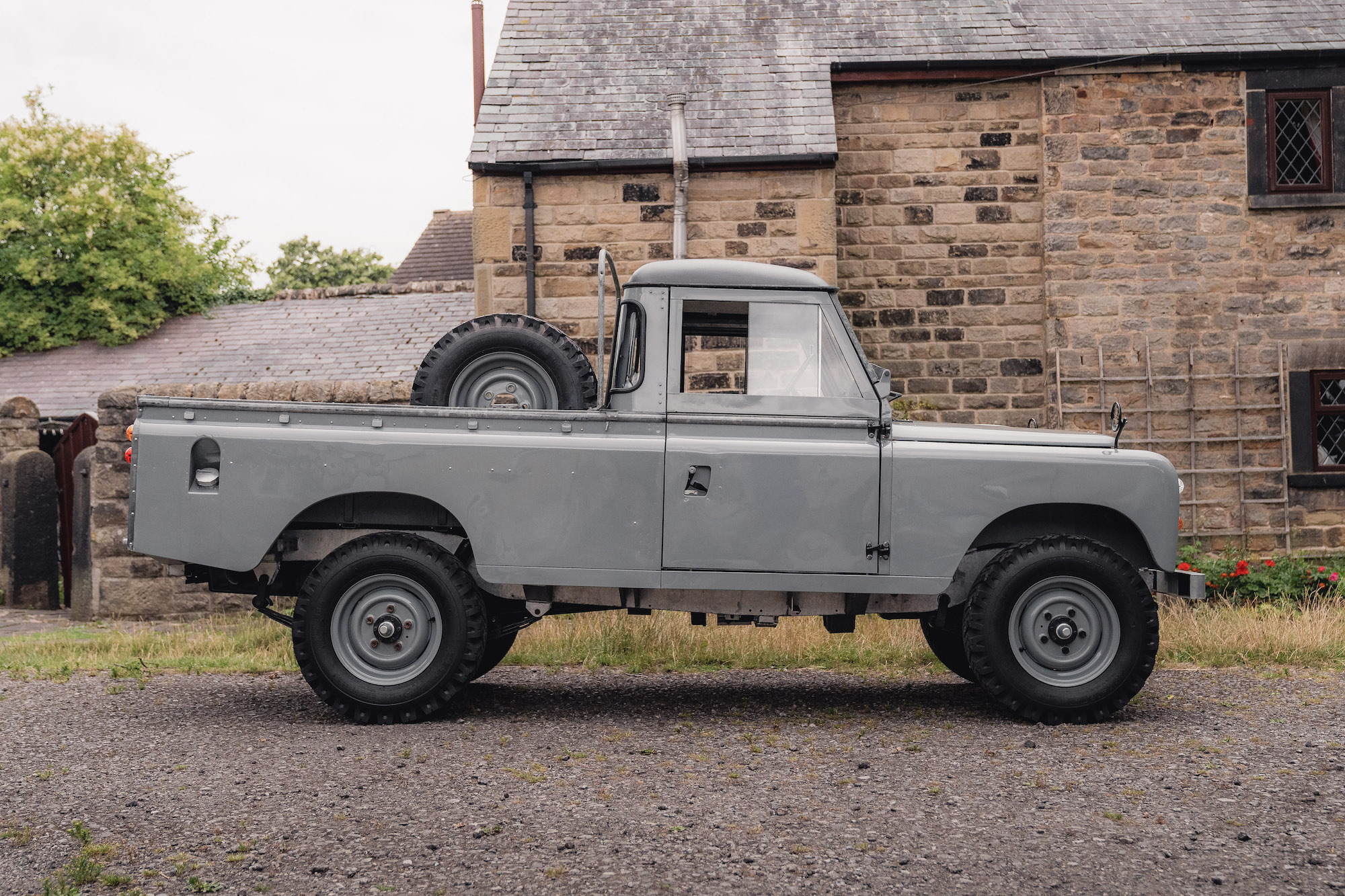 1971 LAND ROVER SERIES IIA 109" PICK UP