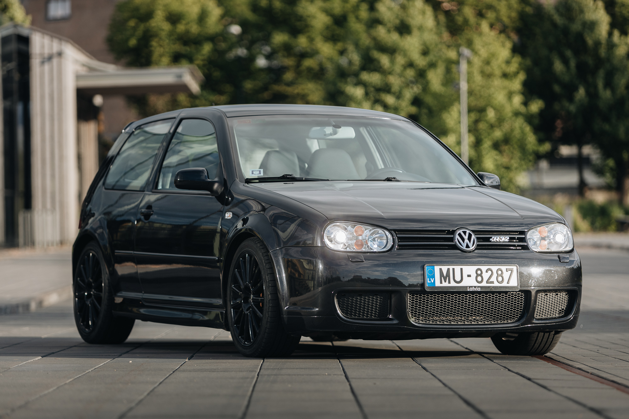 2002 VOLKSWAGEN GOLF (MK4) R32