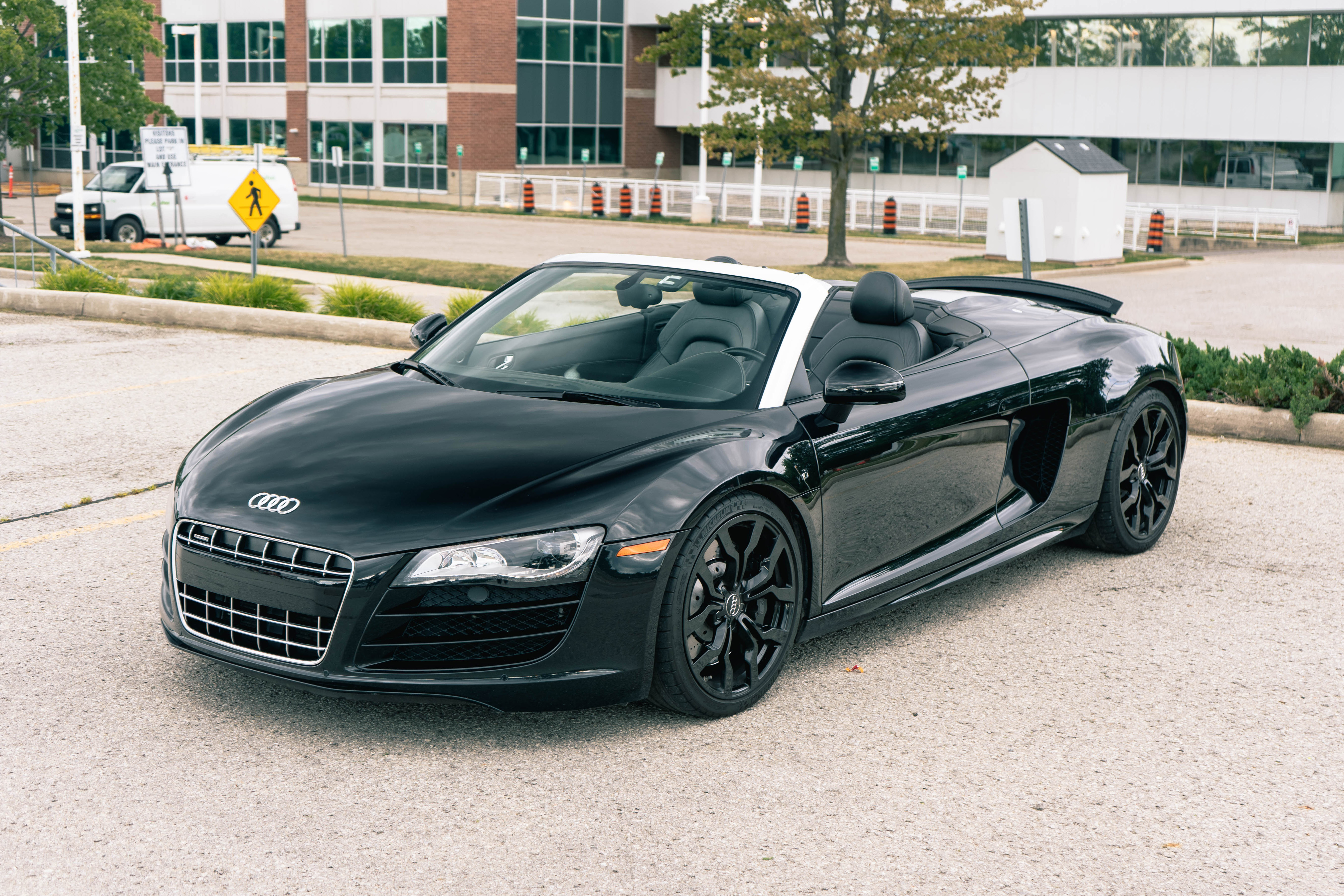 2011 AUDI R8 V10 SPYDER