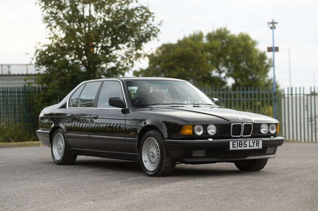 1988 BMW (E32) 735i