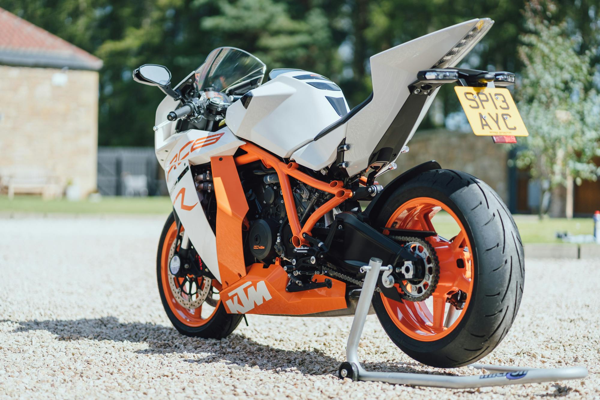 2013 KTM RC8 R