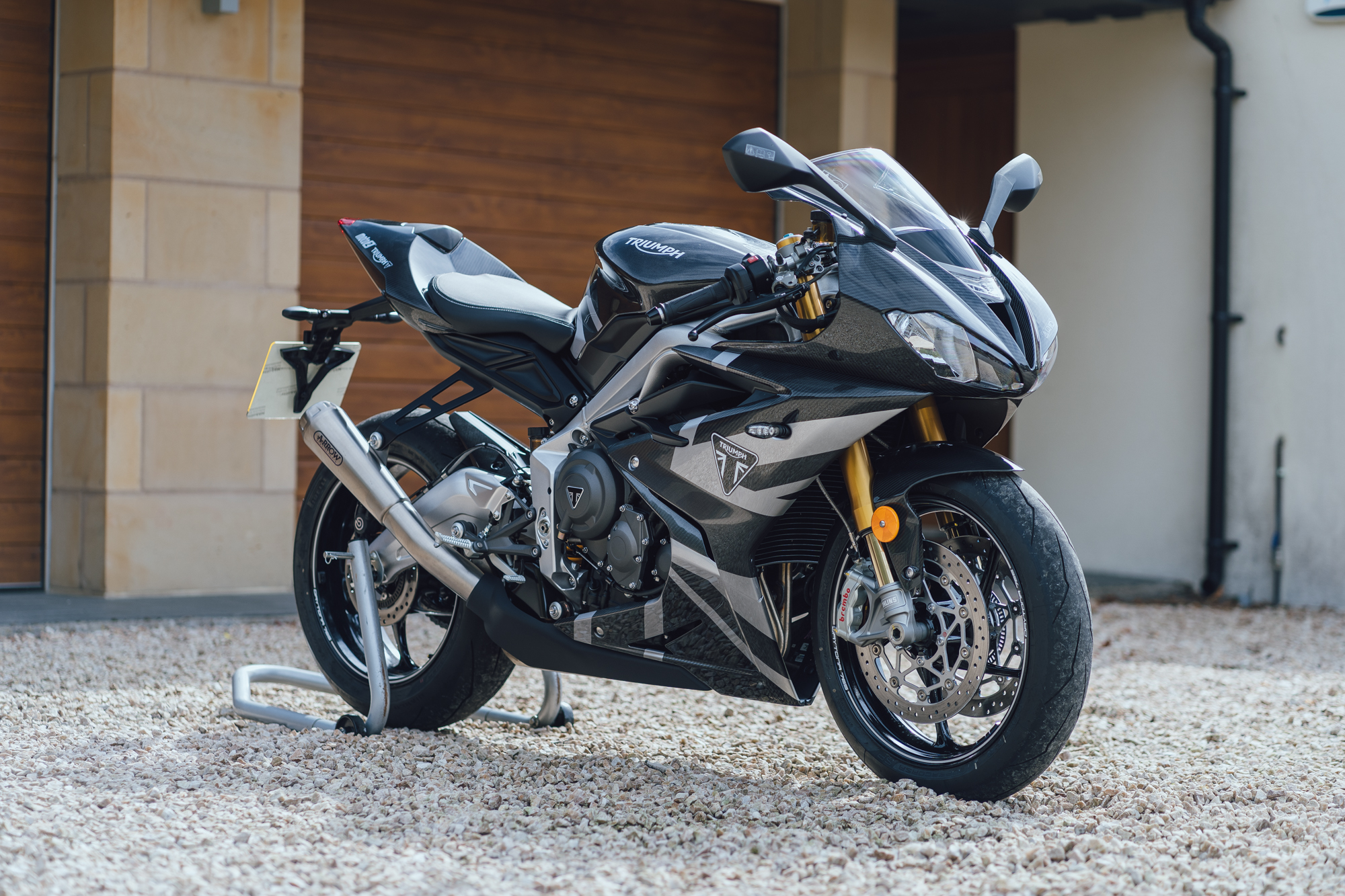 triumph daytona 765 for sale