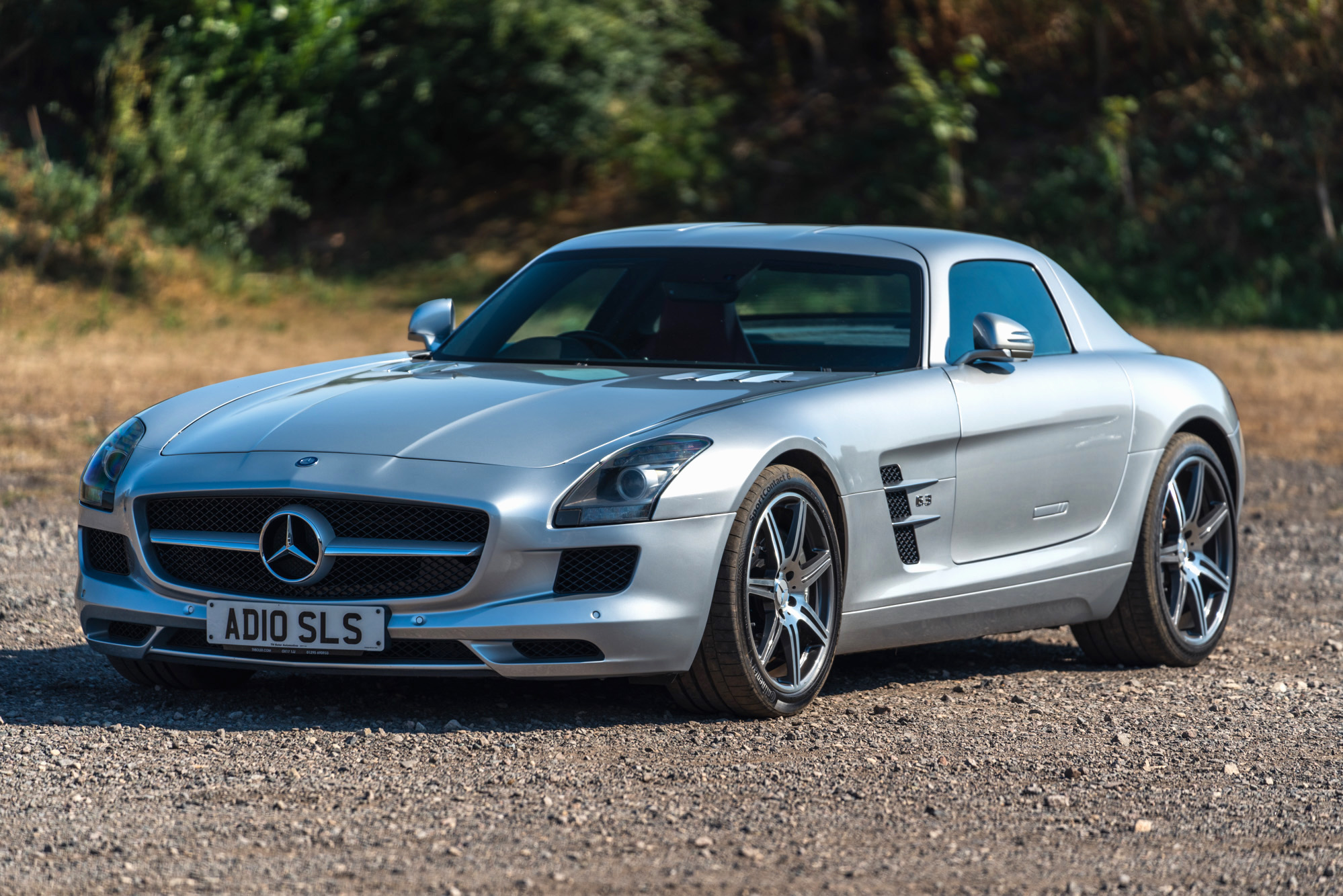 2010 MERCEDES-BENZ SLS AMG