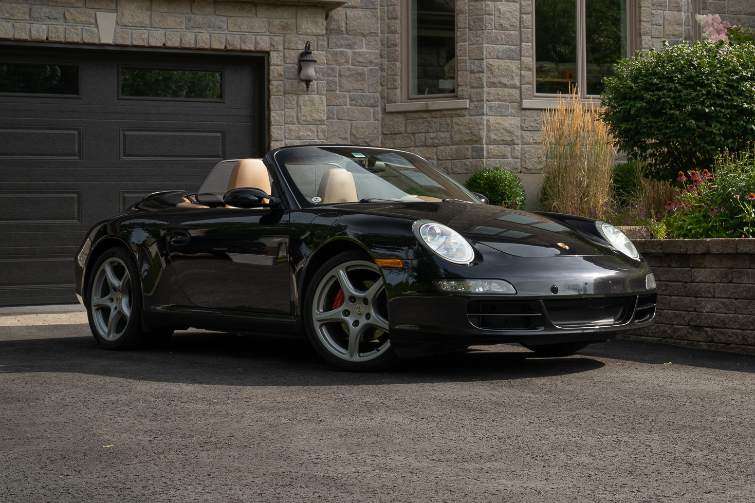 2005 PORSCHE 911 (997) CARRERA CABRIOLET - MANUAL