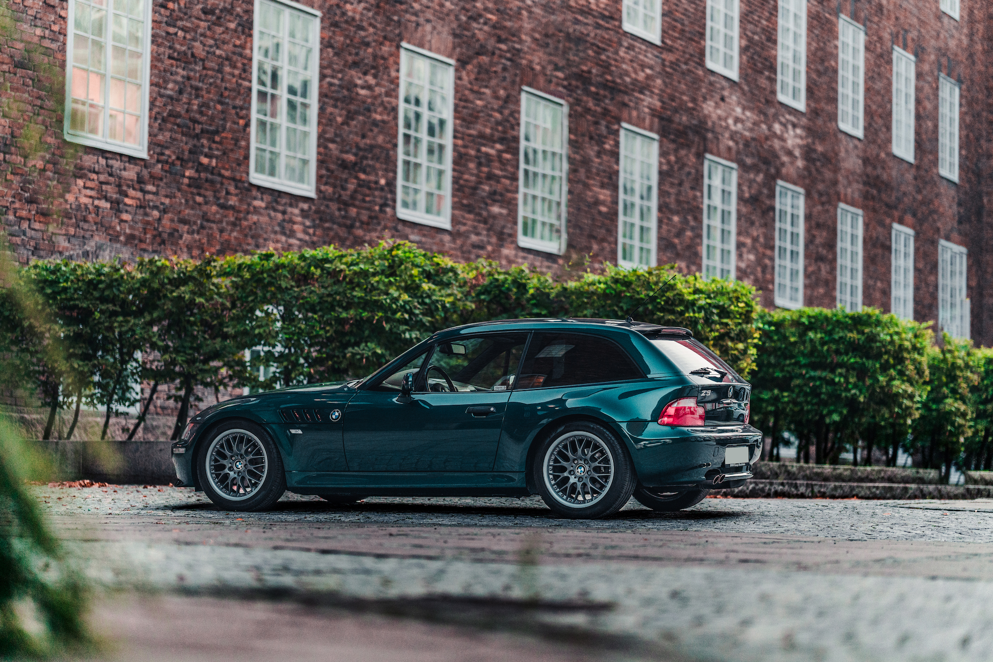 Miniature BMW Z3 Coupé 2.8 - Vert Métal, échelle 1/18 Par UT MODELS, état Neuf