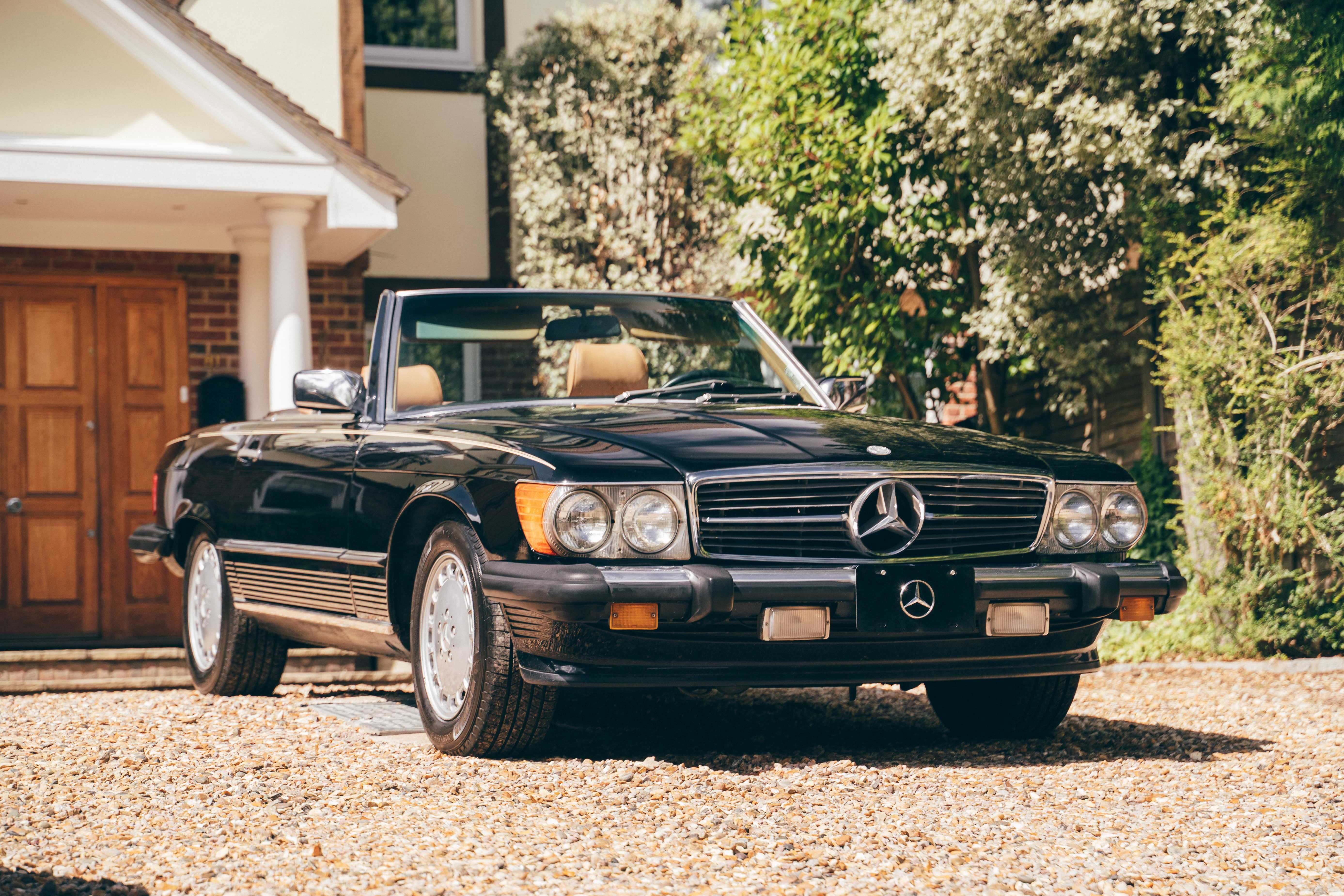 1987 MERCEDES-BENZ (R107) 560 SL