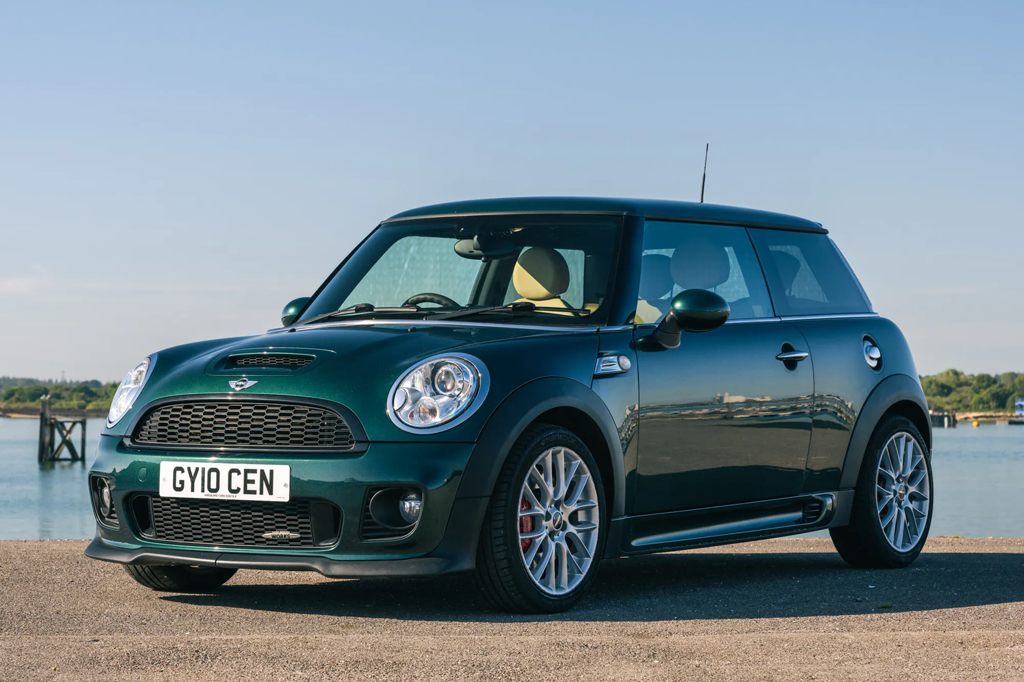 2010 MINI JOHN COOPER WORKS R56 2010 MINI JOHN COOPER WORKS R56