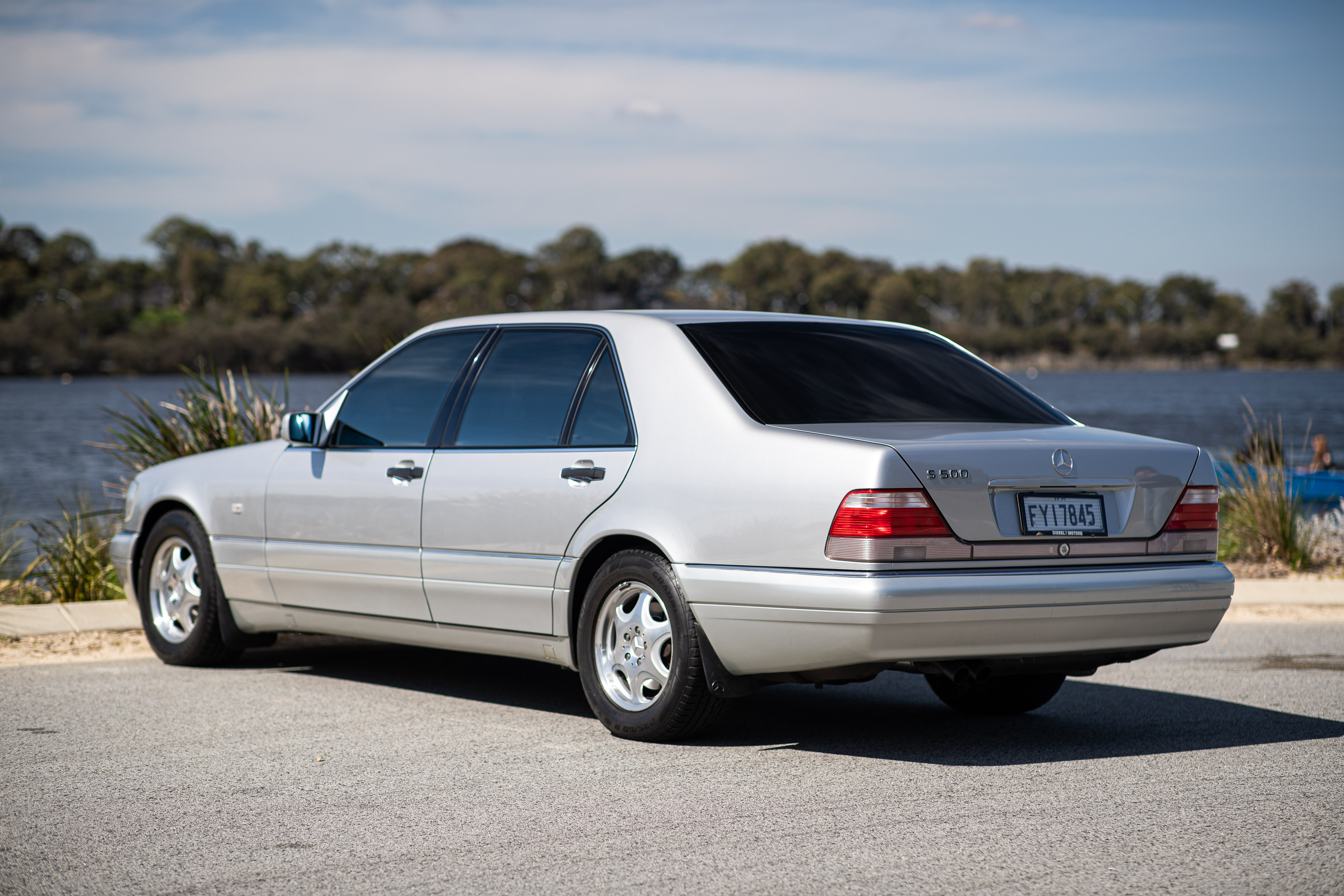 1997 MERCEDES-BENZ (W140) S500