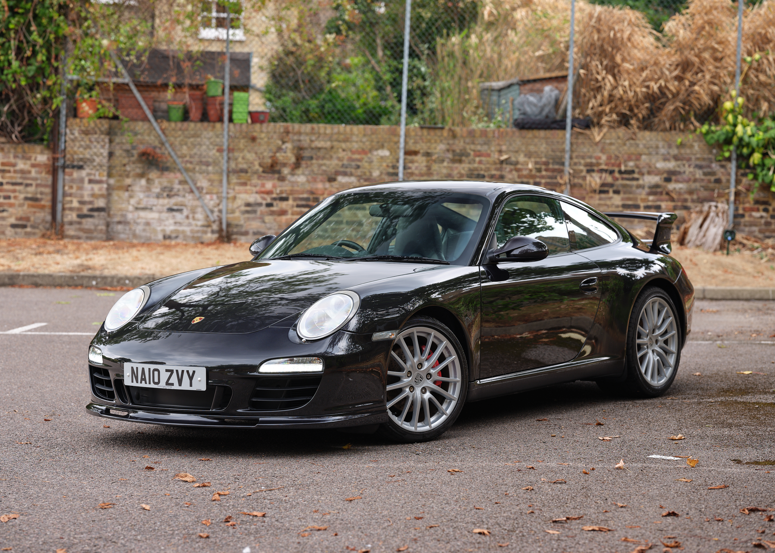 2010 PORSCHE 911 (997.2) CARRERA S - 18,842 miles