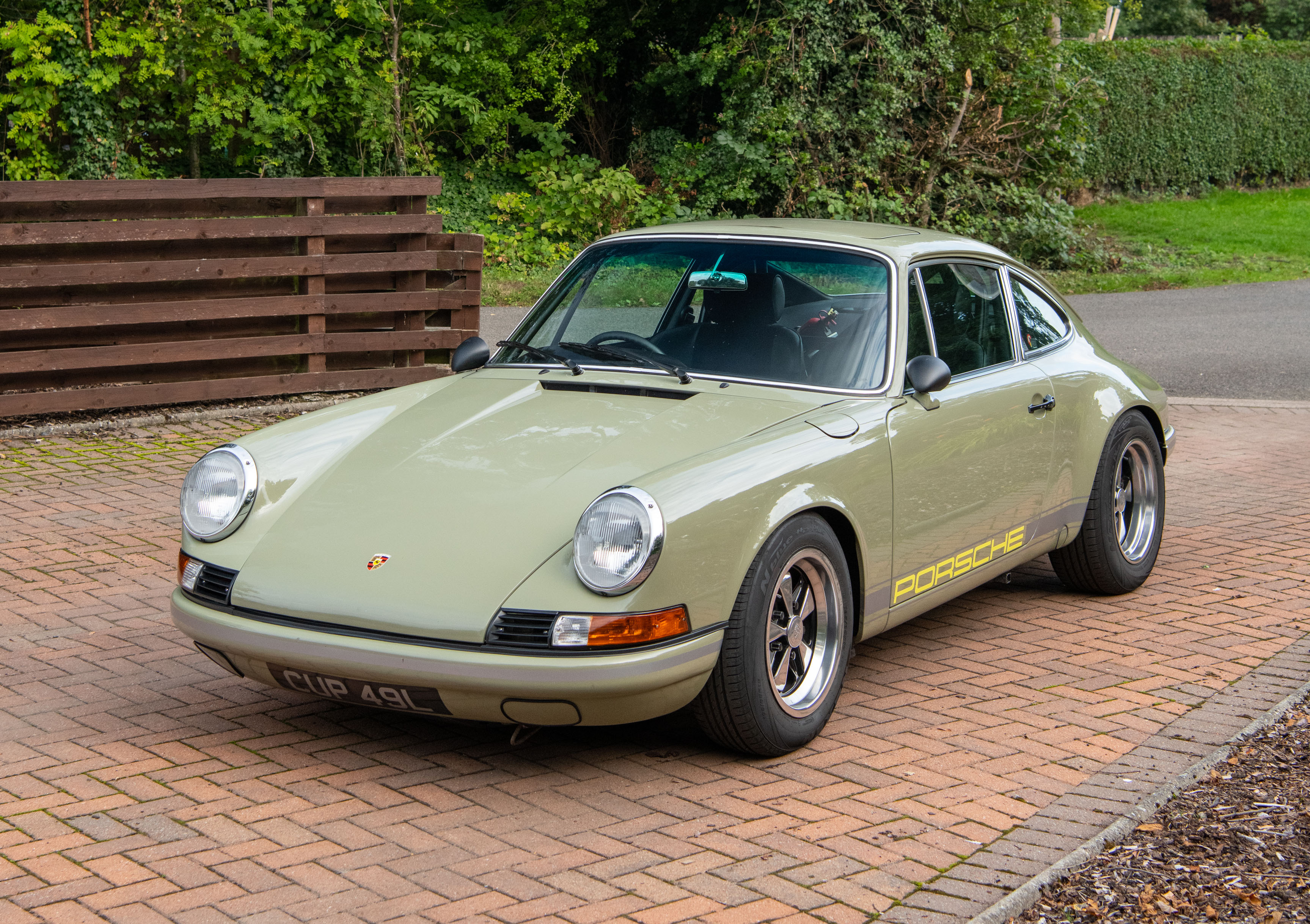 1988 PORSCHE 911 CARRERA 3.2 - RESTOMOD