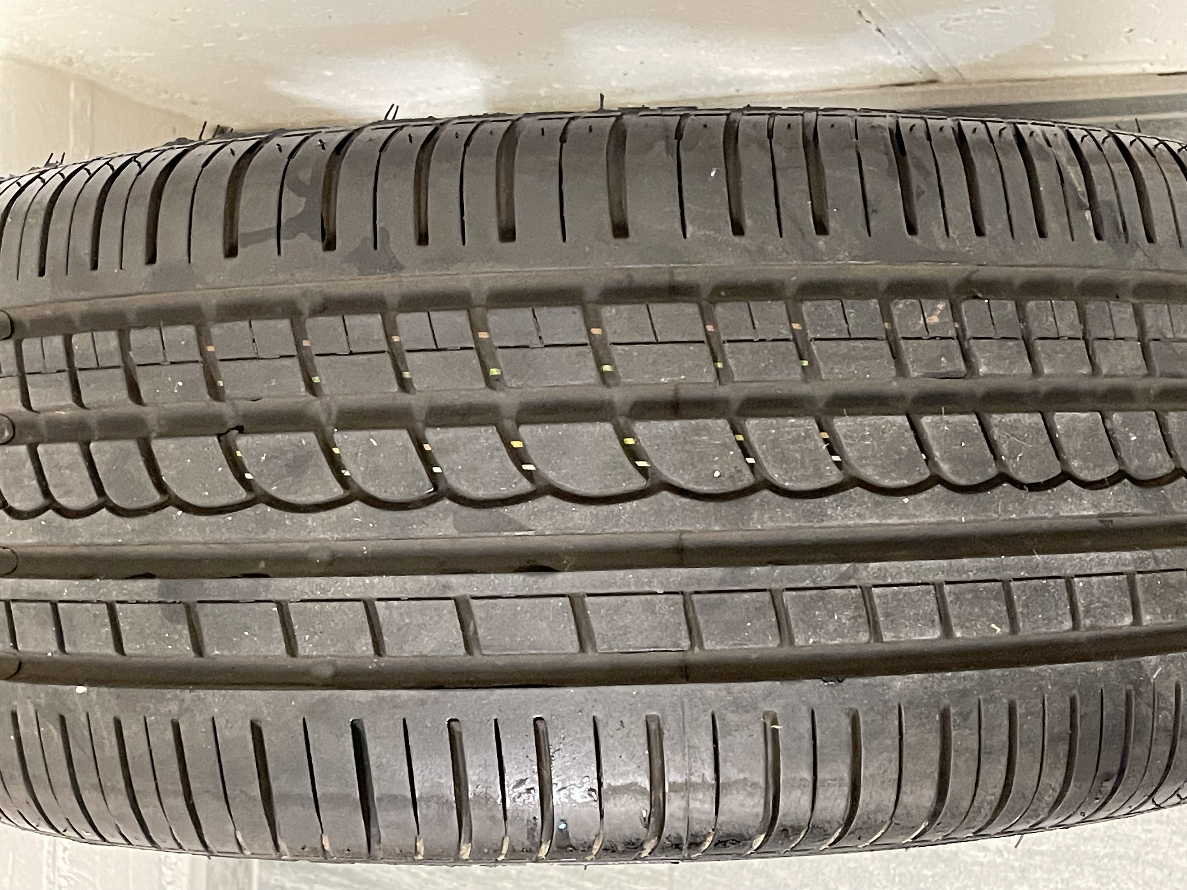 SET OF FERRARI F40 OZ RACING WHEELS AND TYRES