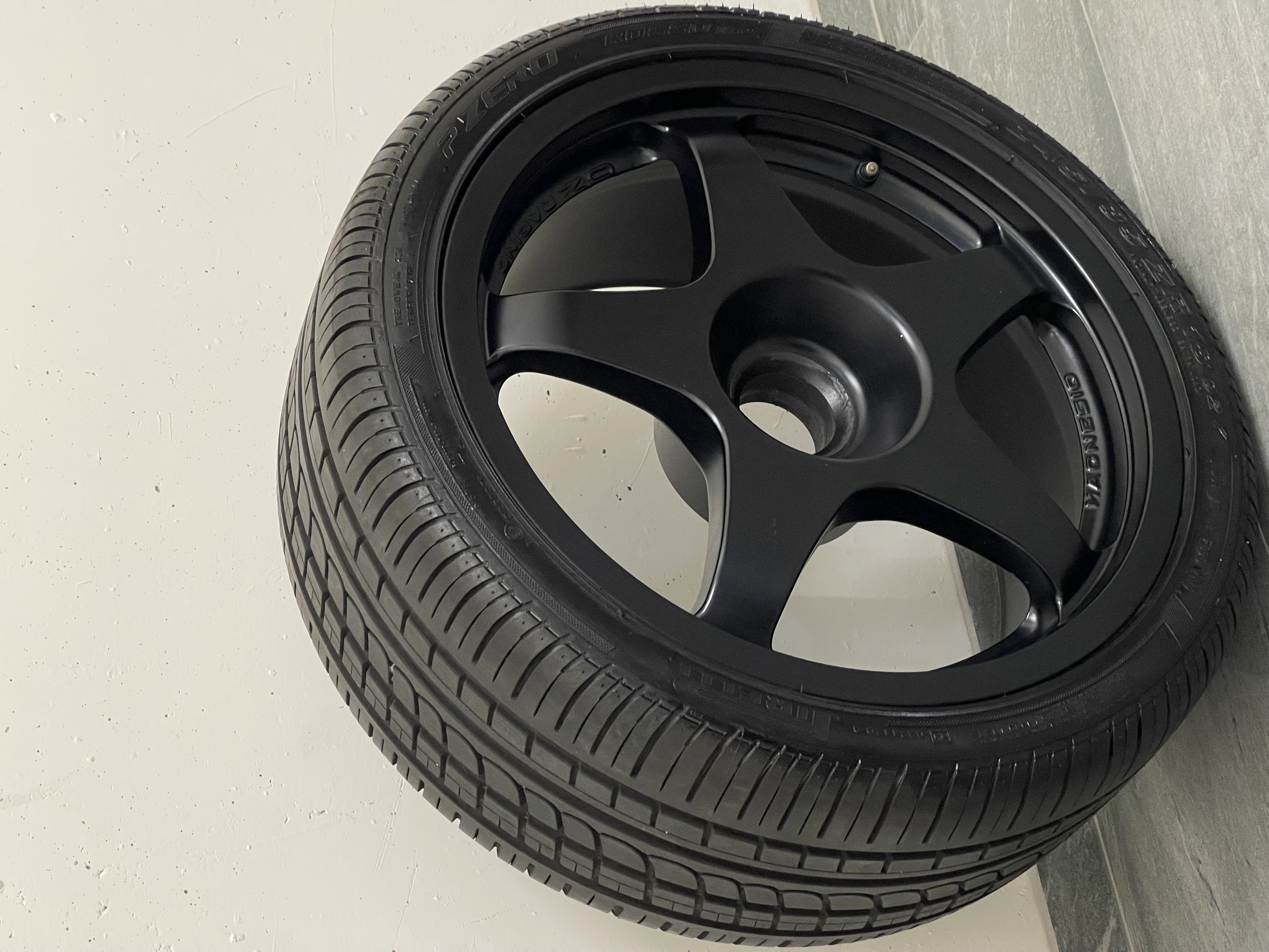 SET OF FERRARI F40 OZ RACING WHEELS AND TYRES