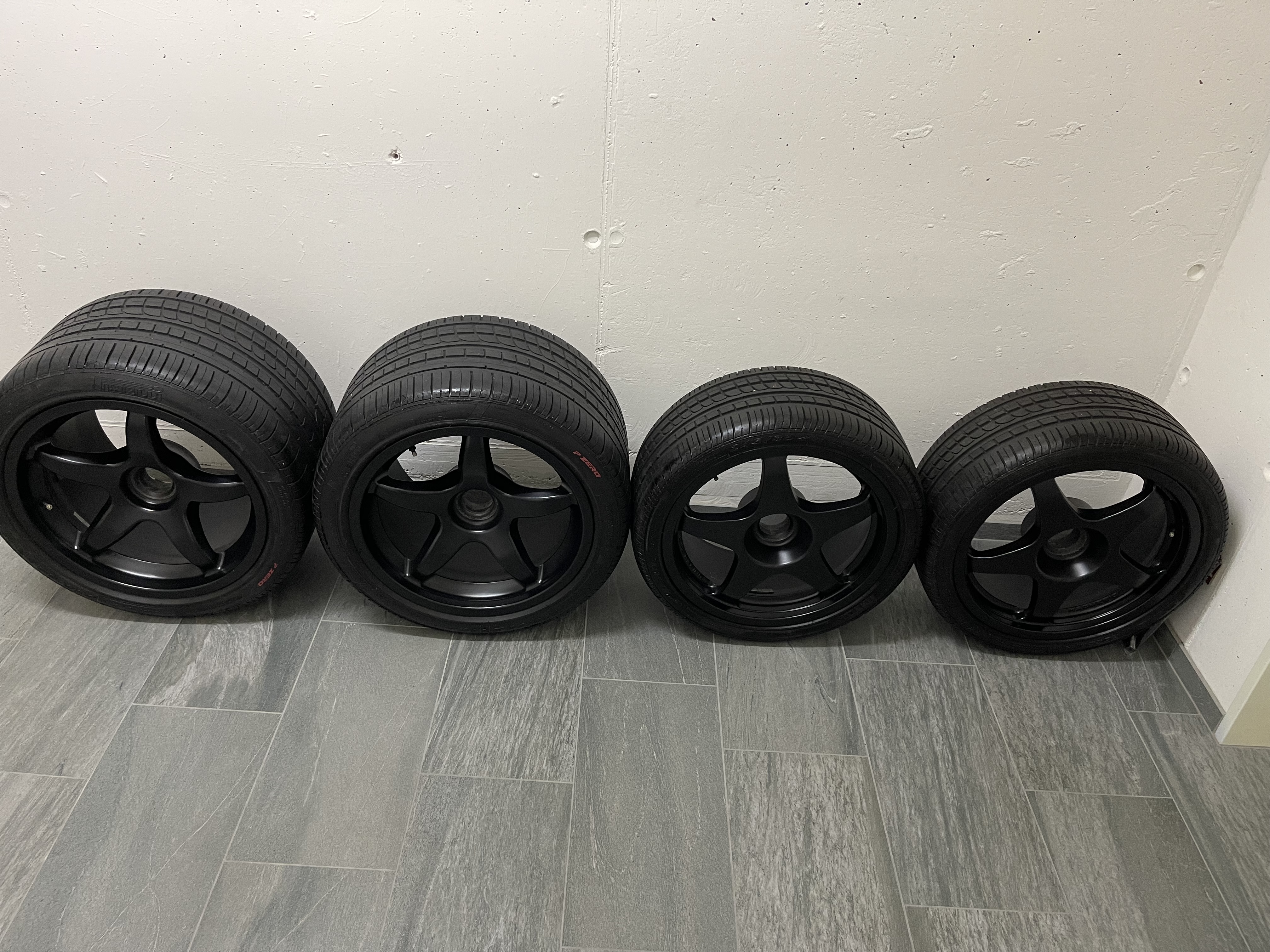 SET OF FERRARI F40 OZ RACING WHEELS AND TYRES
