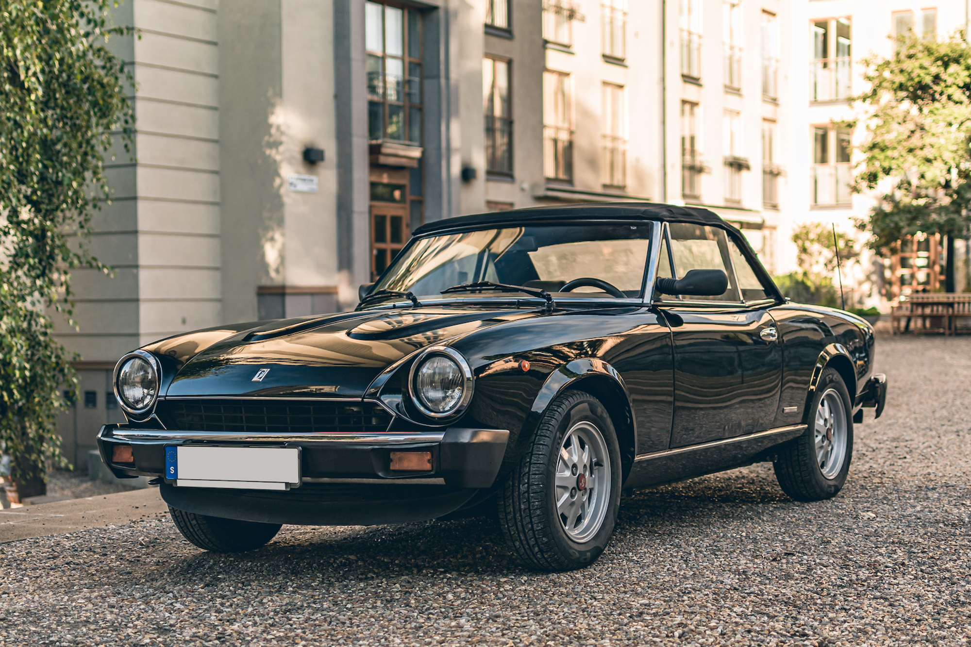 1985 PININFARINA SPIDER AZZURRA