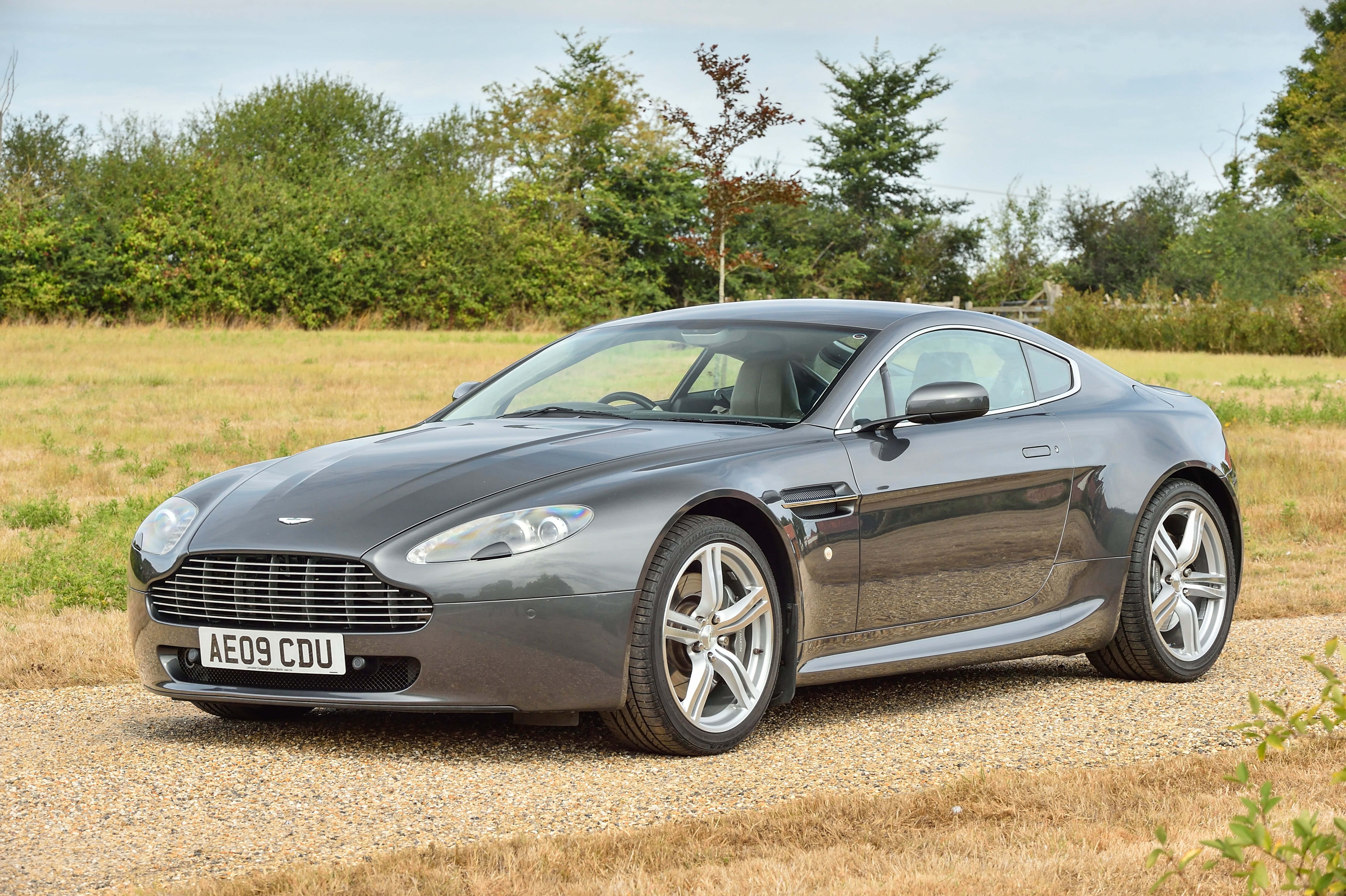 2009 ASTON MARTIN V8 VANTAGE