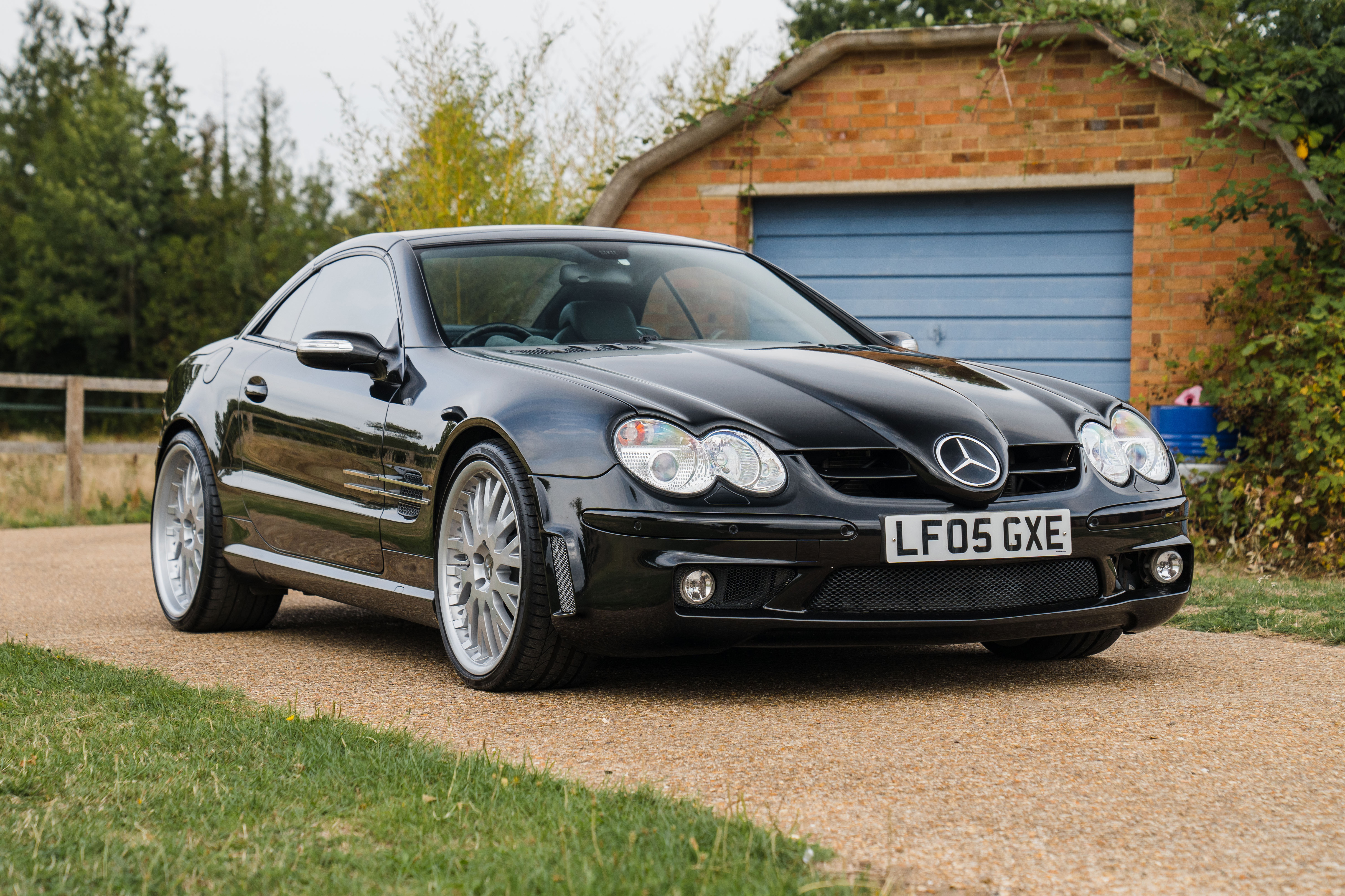 2005 MERCEDES-BENZ (R230) SL55 AMG - PERFORMANCE PACK