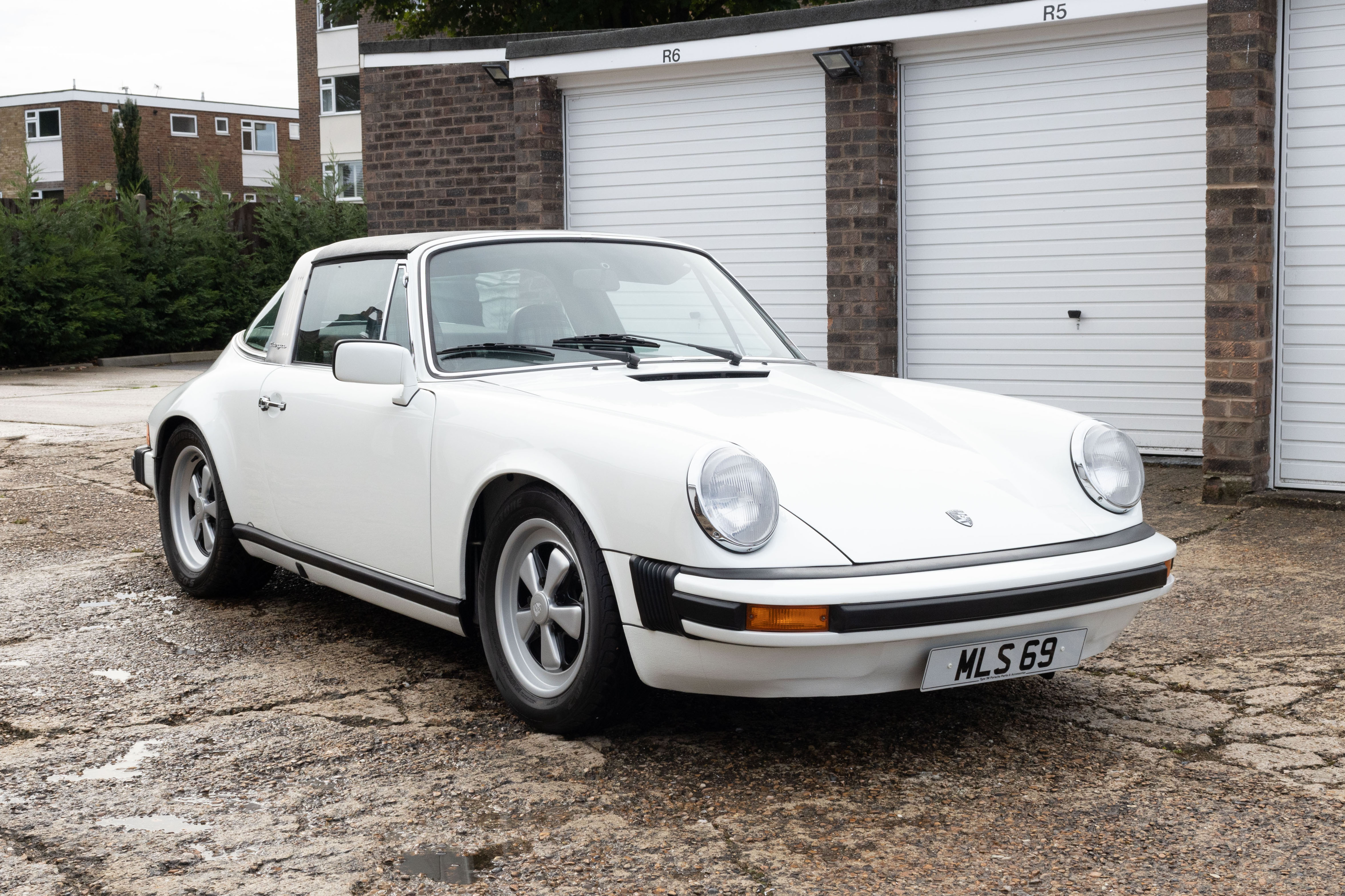 1983 PORSCHE 911 SC TARGA