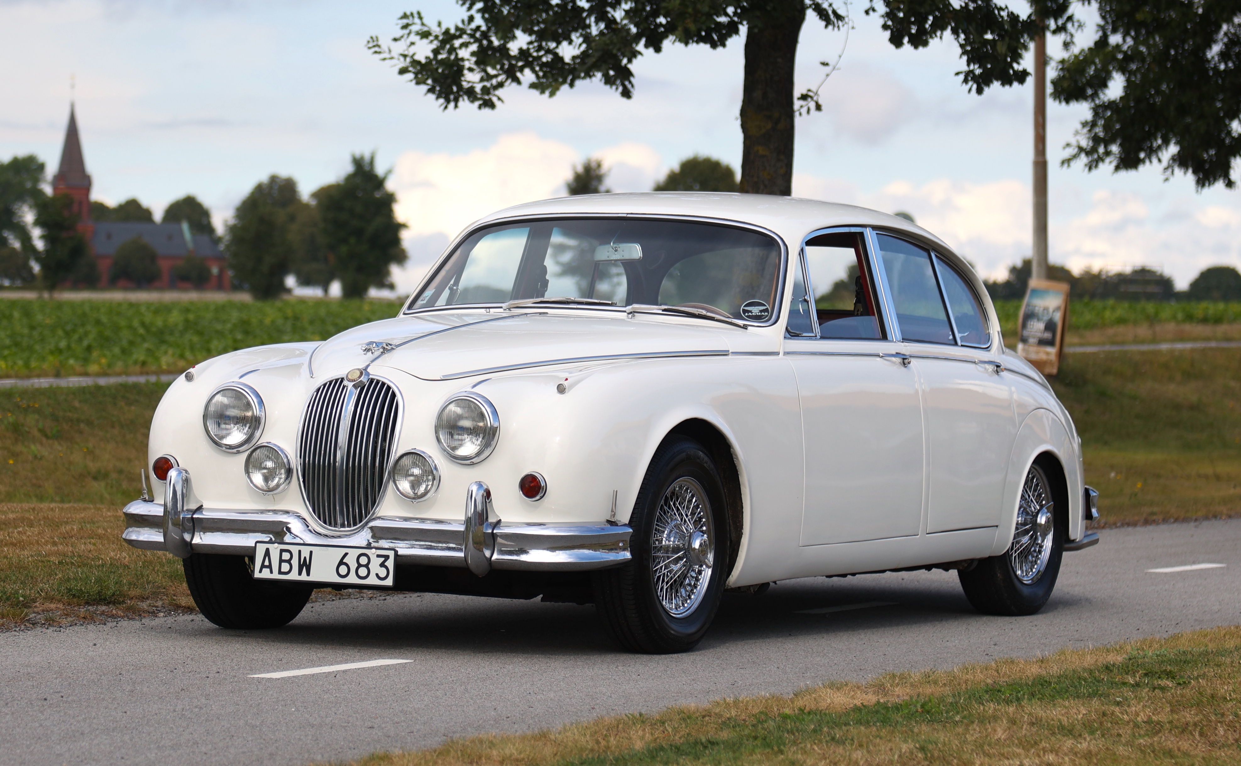 1966 JAGUAR MKII 3.8