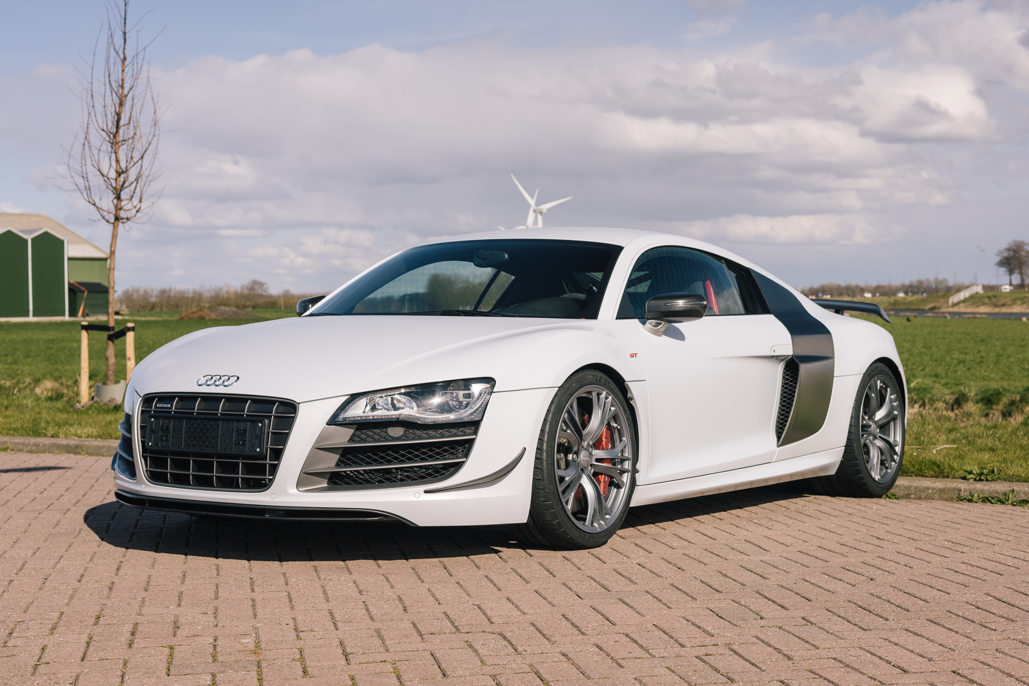 2011 AUDI R8 GT