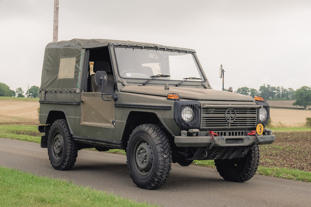 1990 MERCEDES-BENZ (W461) 240GD WOLF