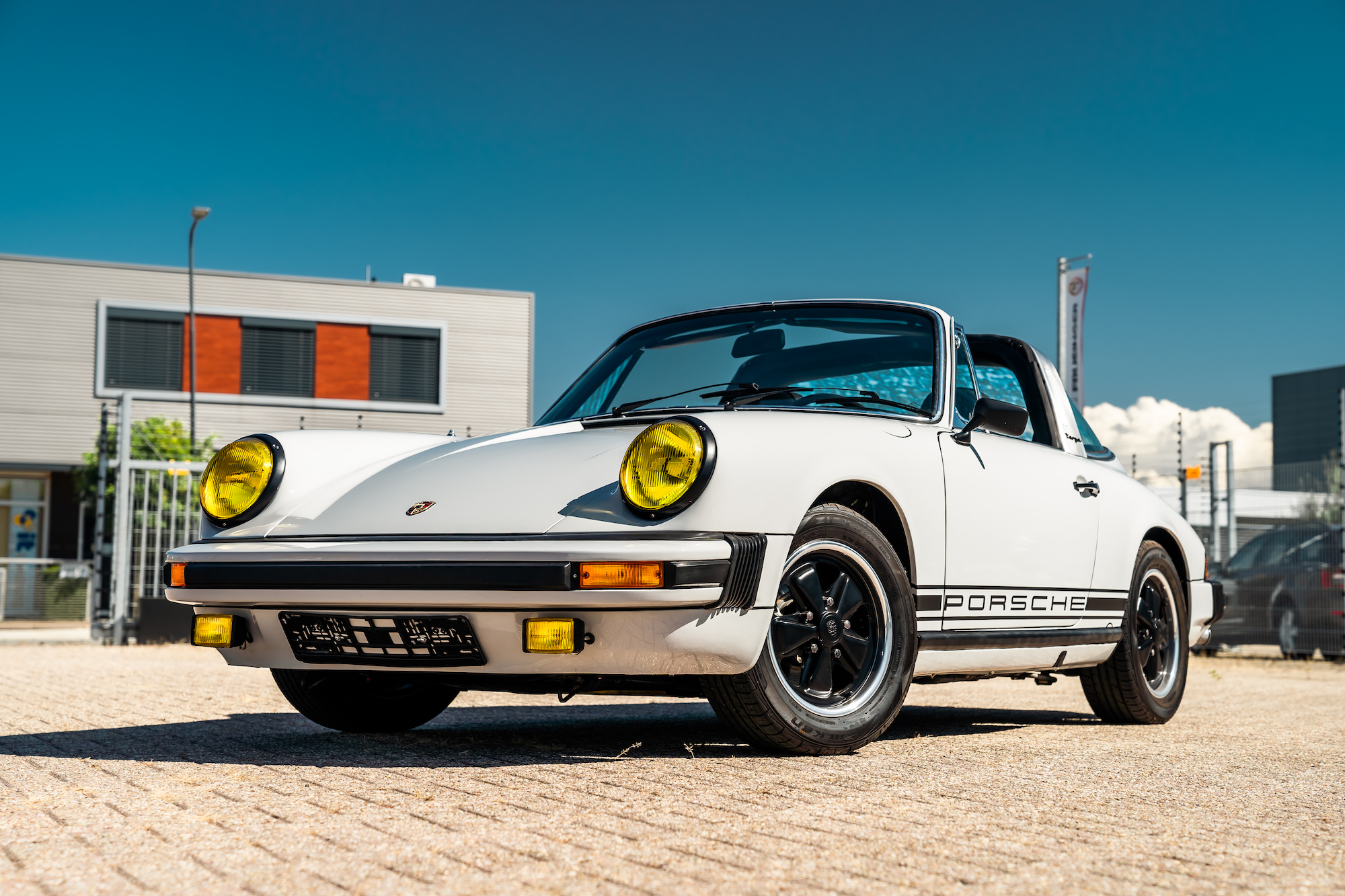 Unleash The Legend A Deep Dive Into The 1977 Porsche 911 Targas Timeless Allure