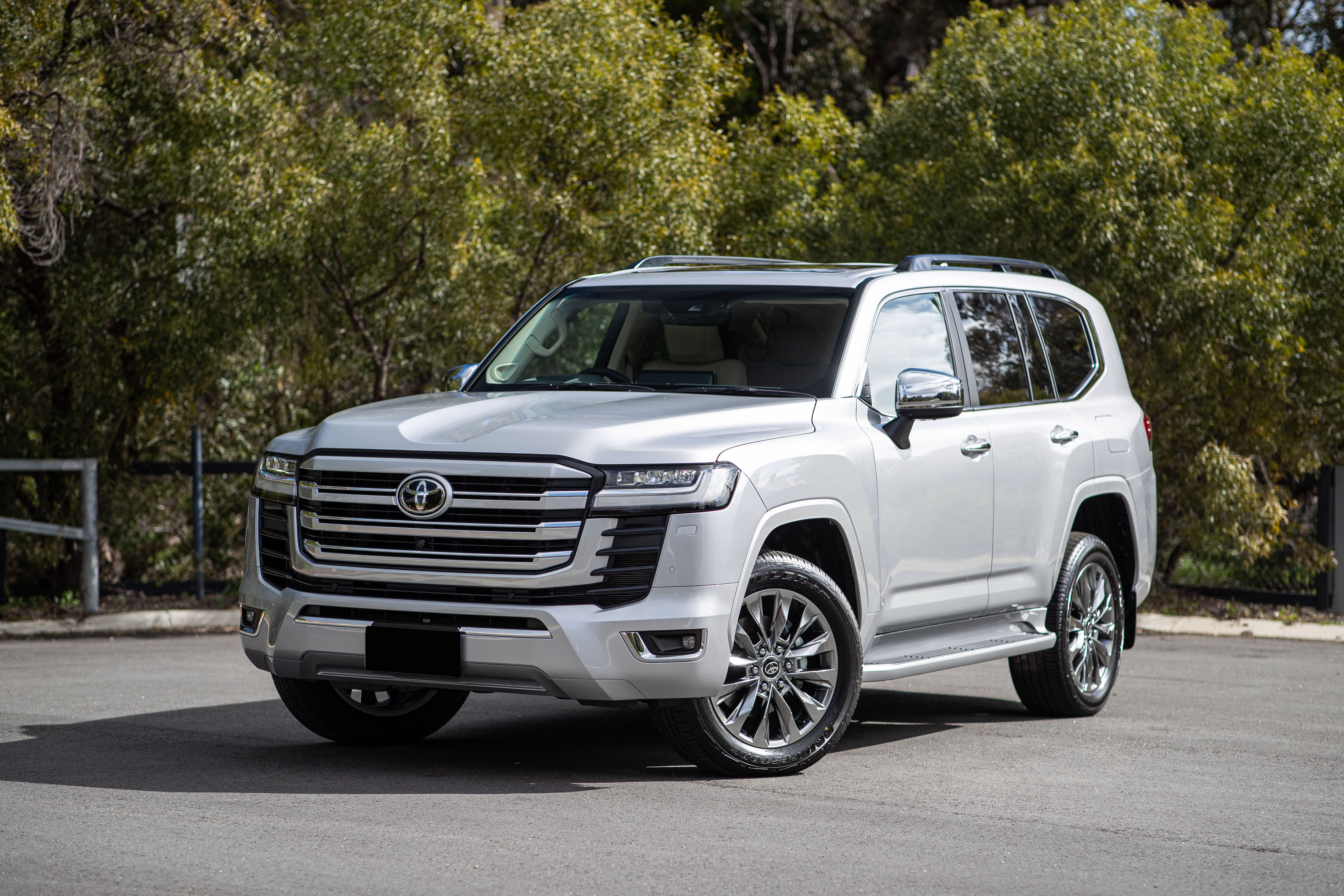 2022 TOYOTA LAND CRUISER SAHARA ZX 45 KM