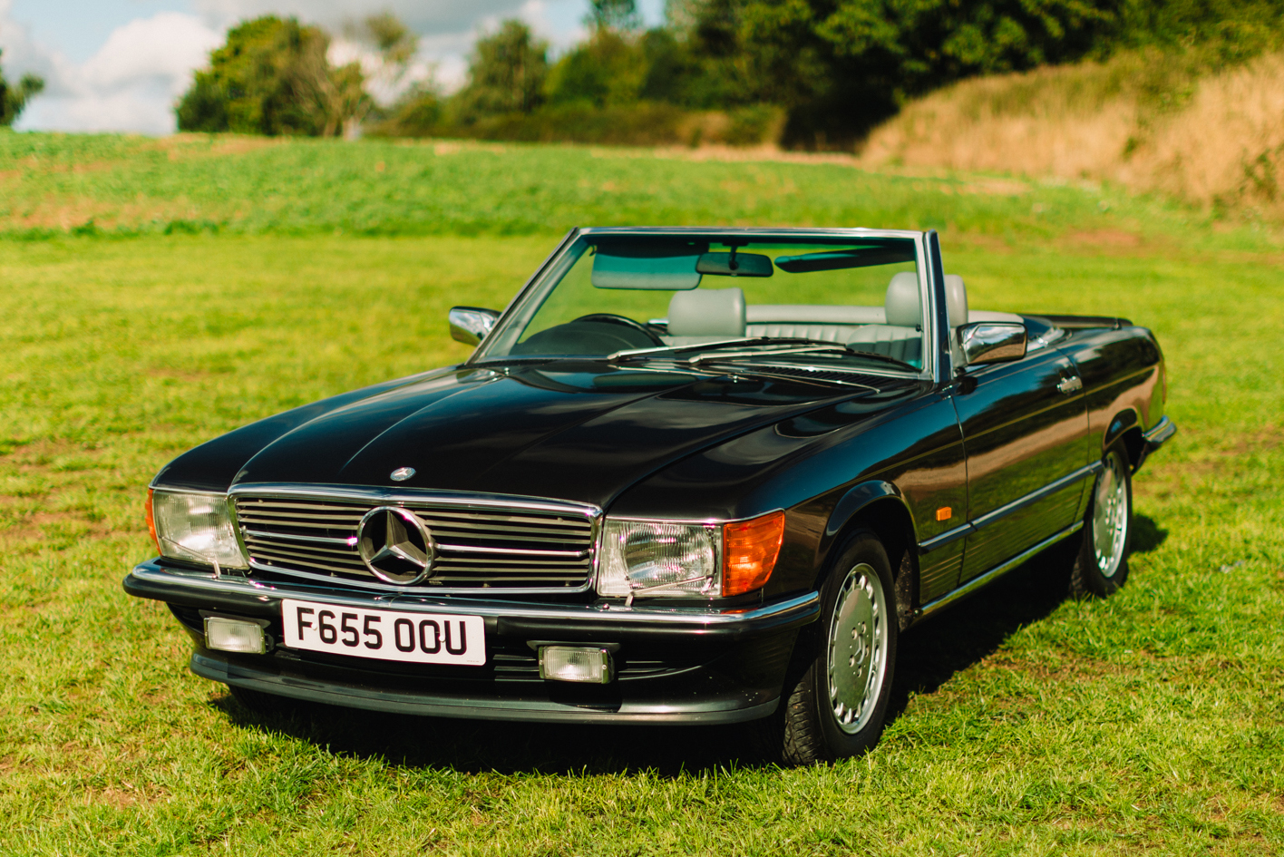 1988 MERCEDES-BENZ (R107) 500SL