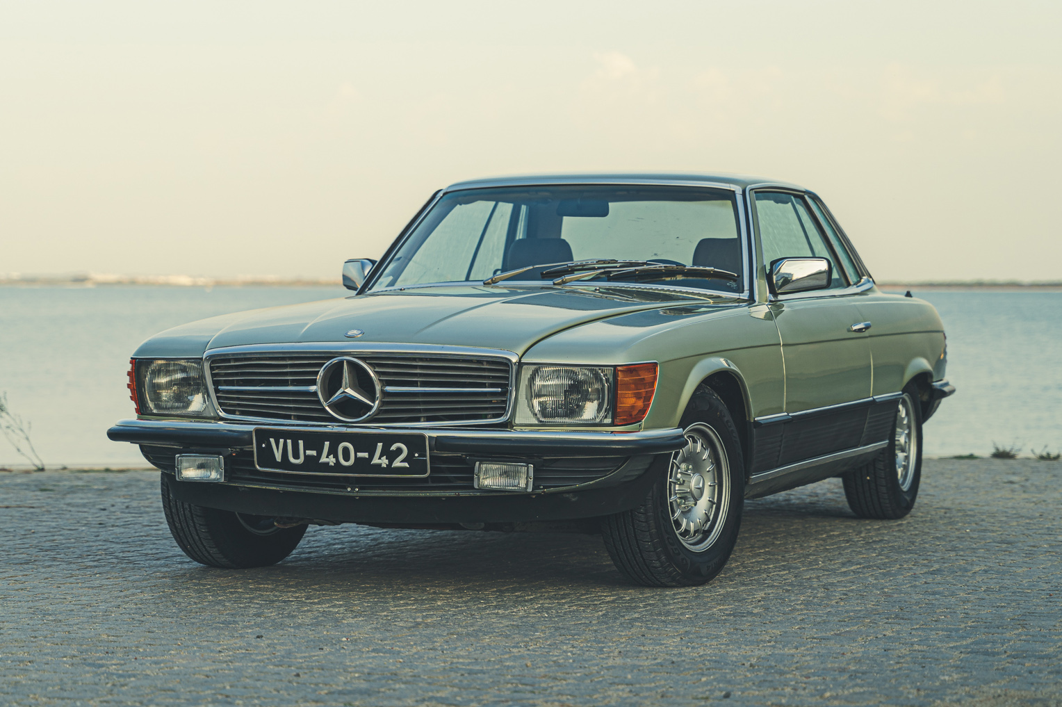 1981 MERCEDES-BENZ (R107) 500 SLC