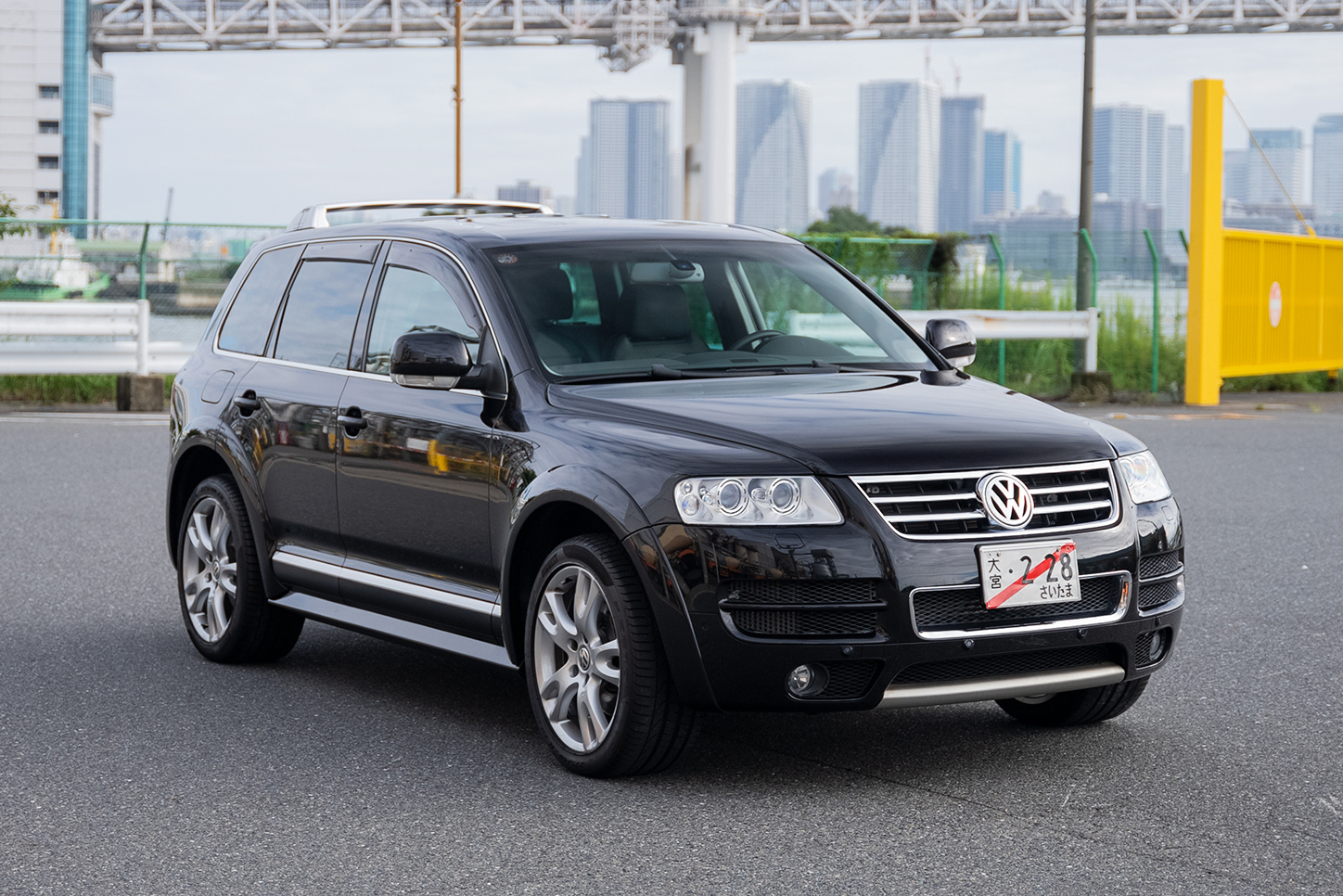 2005 VOLKSWAGEN TOUAREG W12