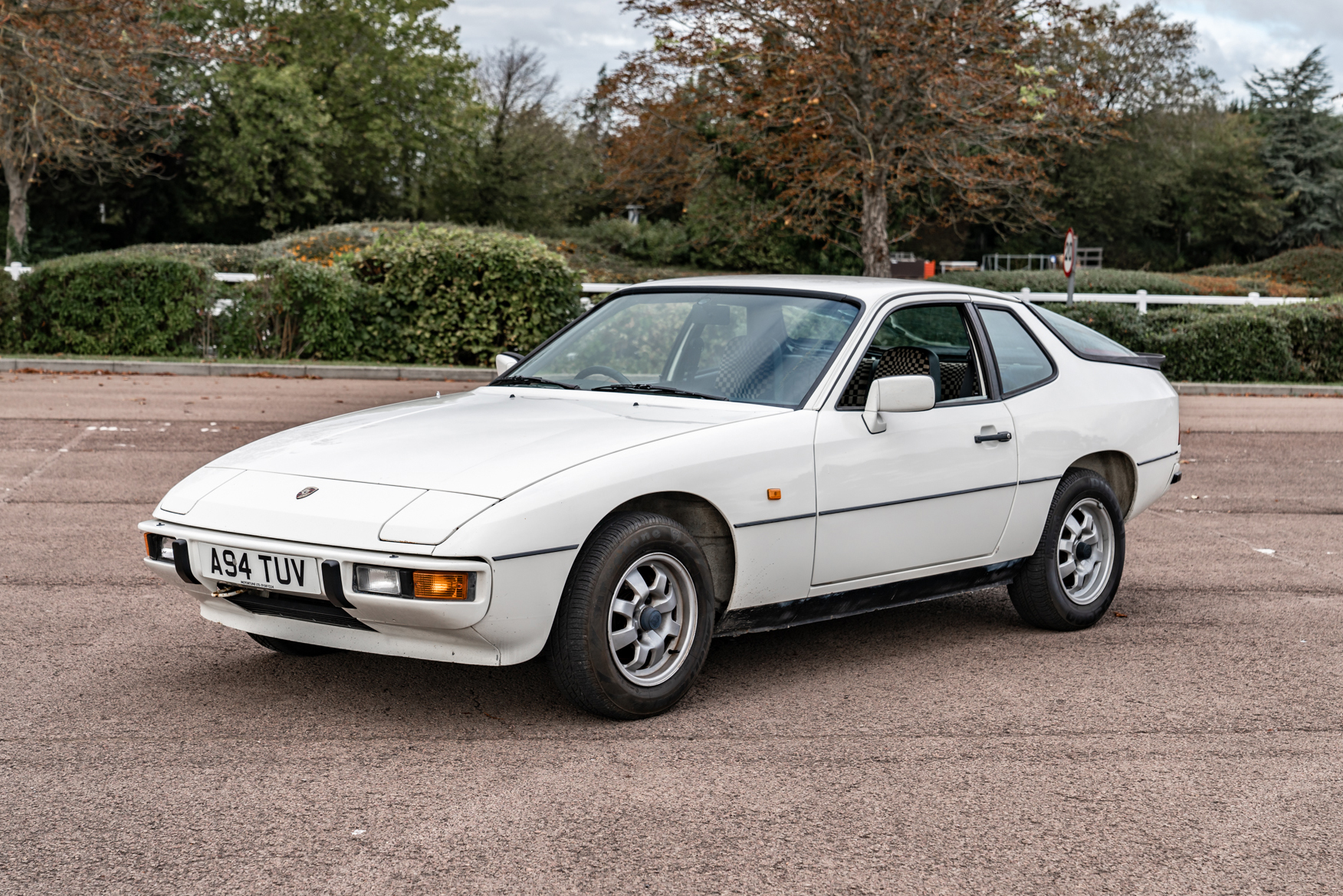 1983 PORSCHE 924 LUX