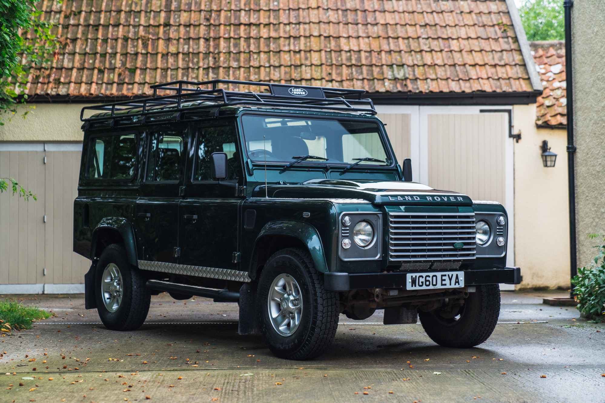2010 LAND ROVER DEFENDER 110 XS STATION WAGON