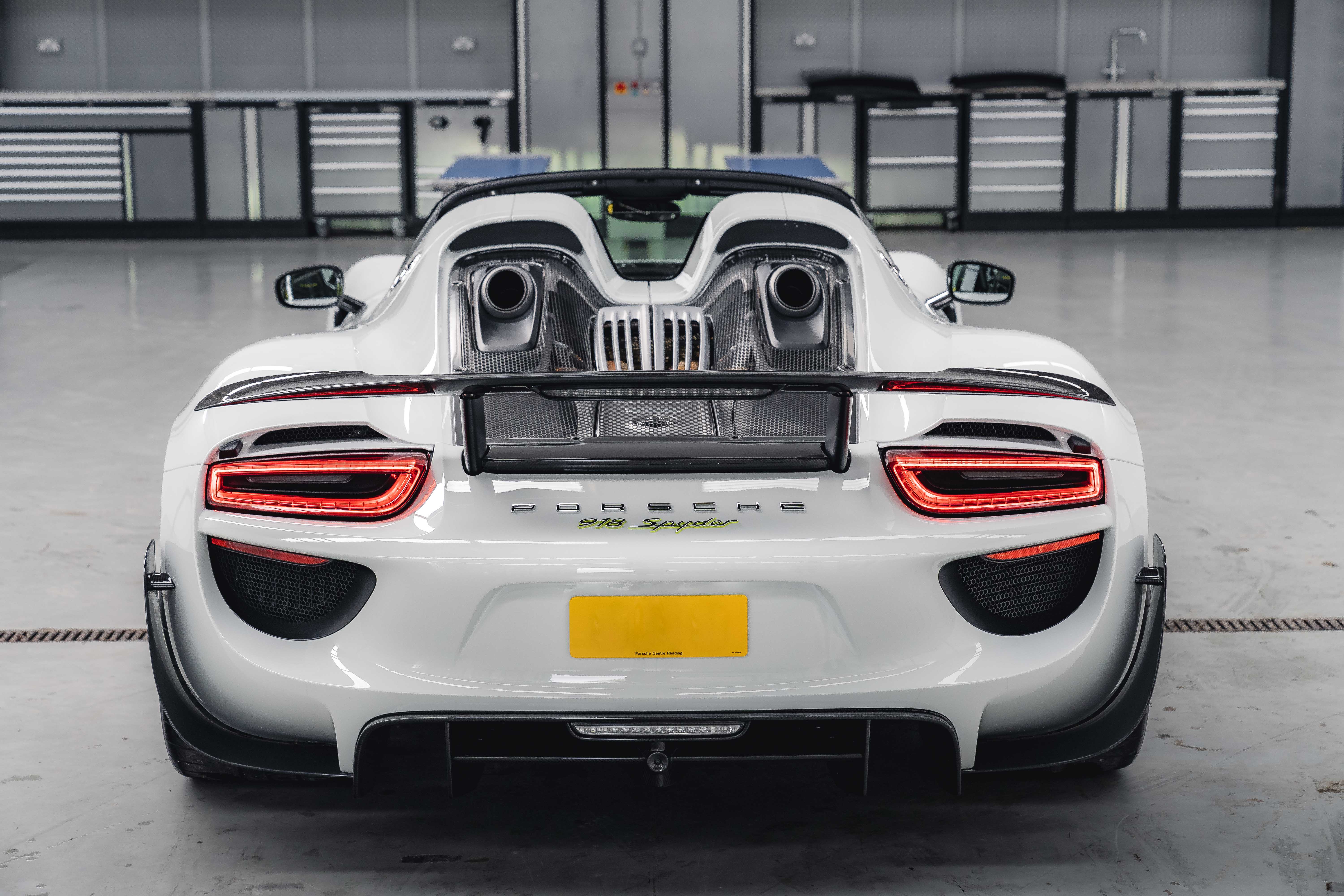 2015 PORSCHE 918 SPYDER
