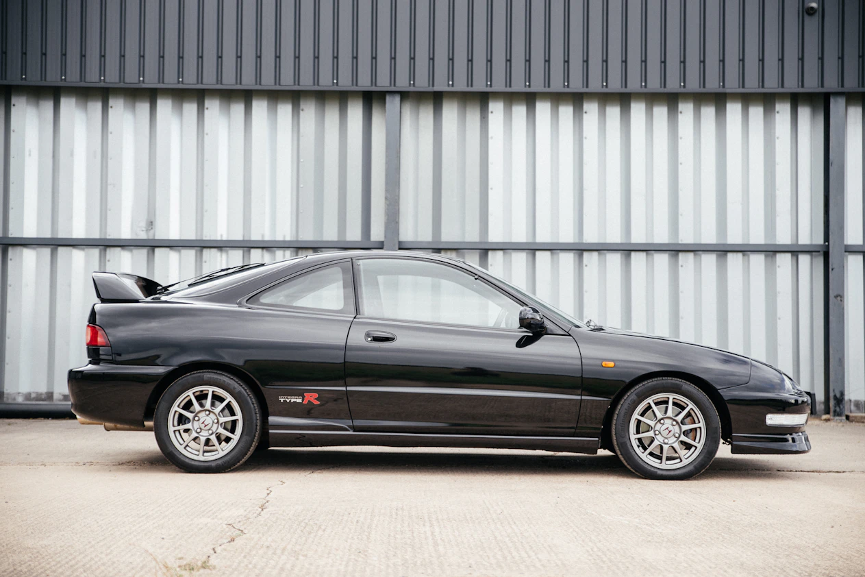 2000 Acura Integra Type R Black