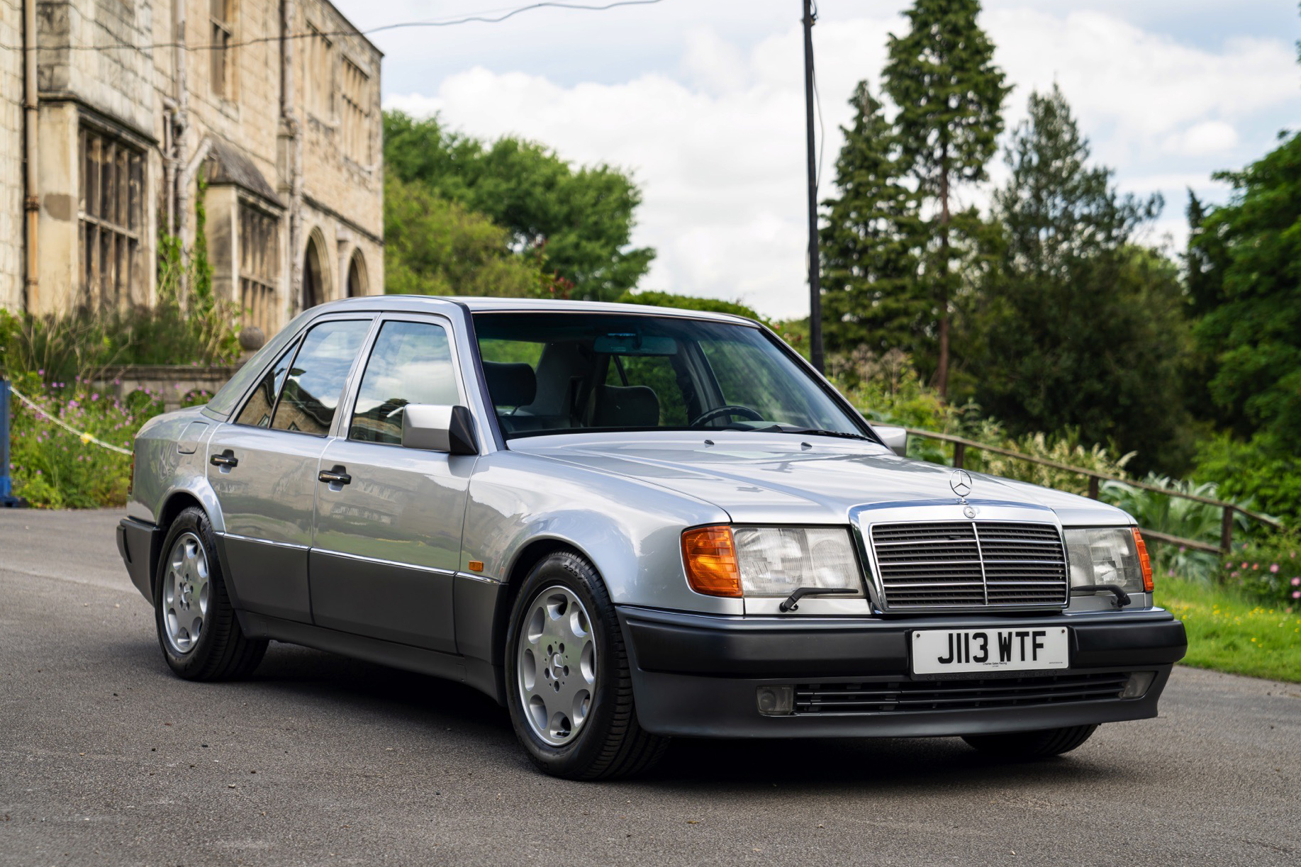 1991 MERCEDES-BENZ (W124) 500E