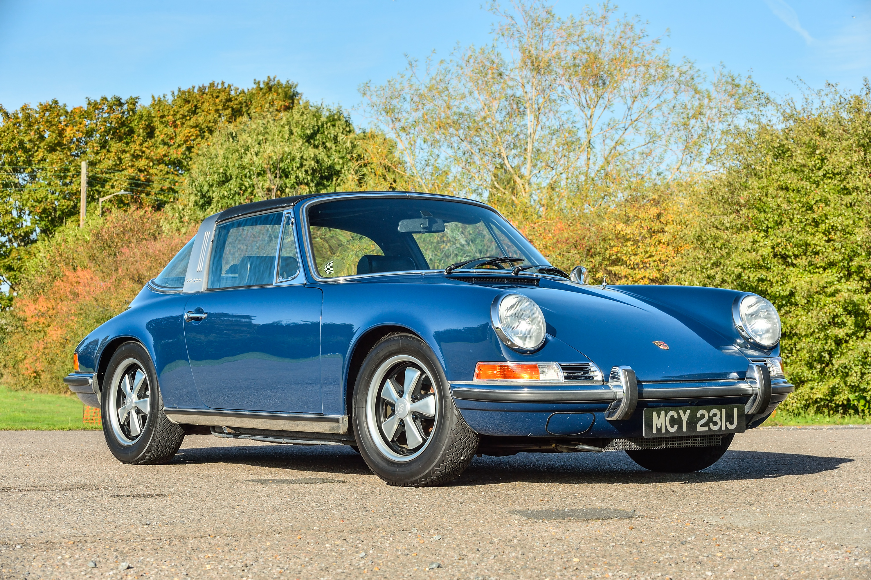 1971 PORSCHE 911 T 2.2 TARGA - EX ZAK BROWN