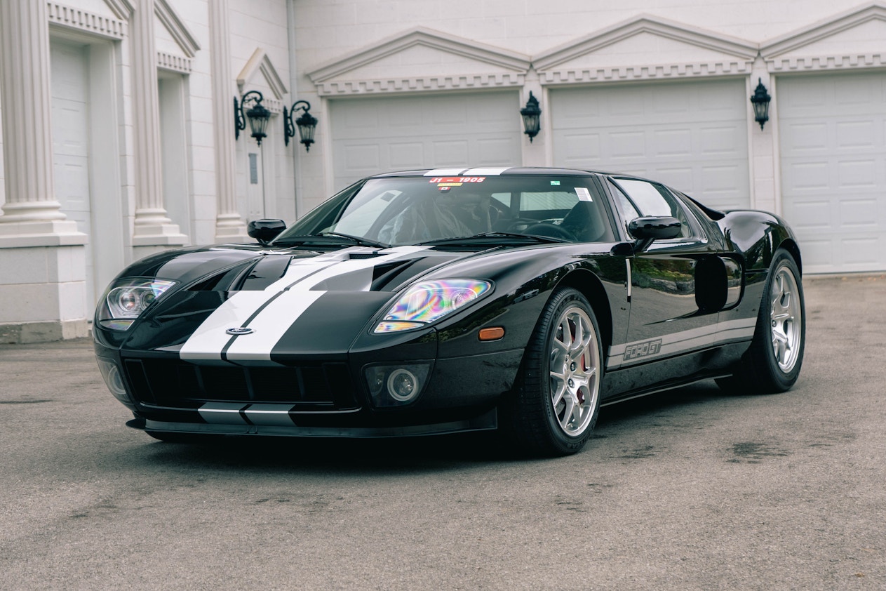 2006 FORD GT - 34 MILES for sale by auction in Burlington, ON, Canada
