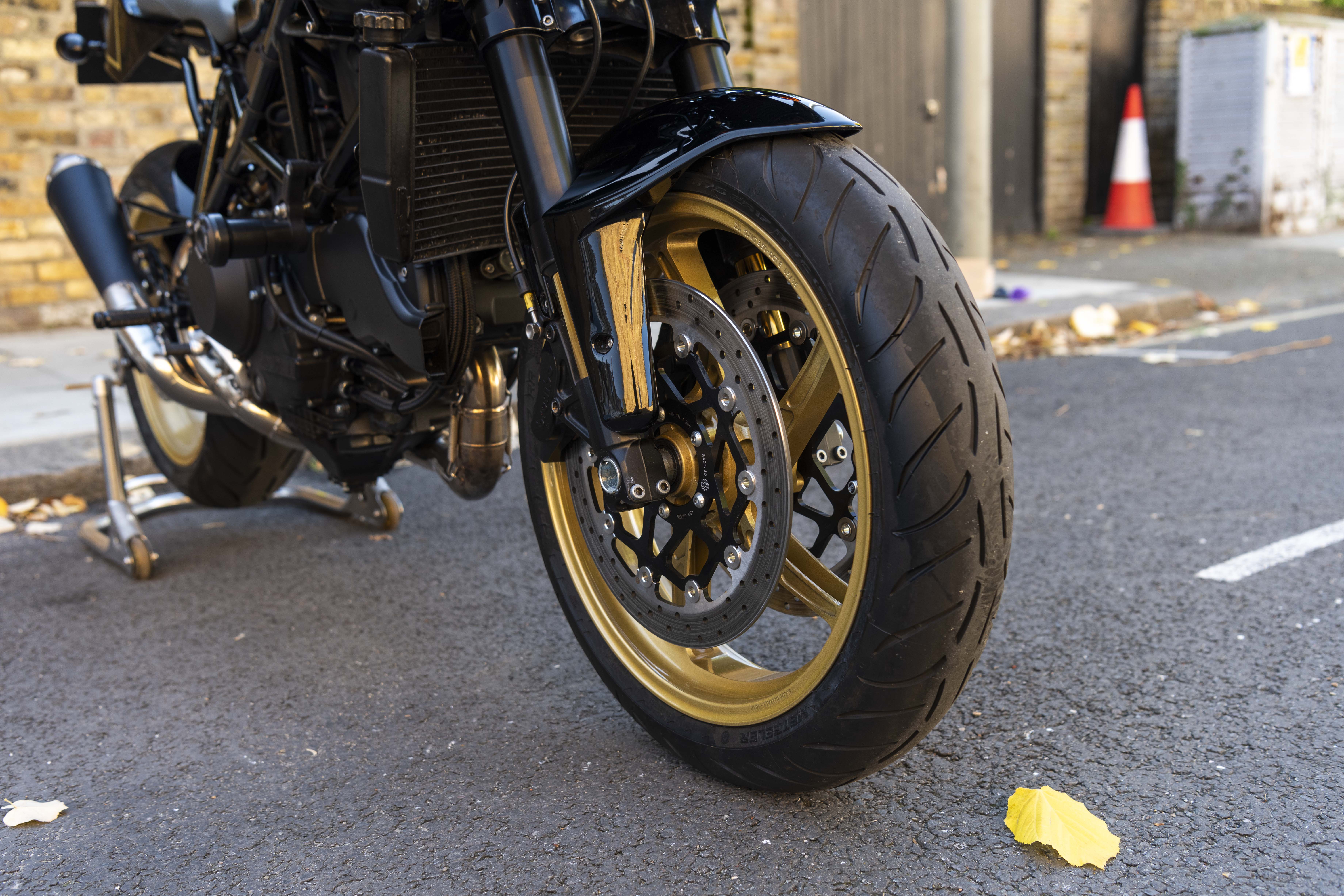 2005 DUCATI 999 - CUSTOM