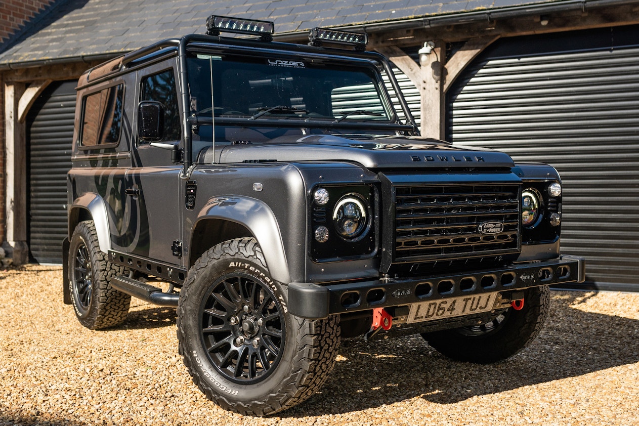 The Silver Bullit – Landrover Defender (Portugal) 110 One-of-a