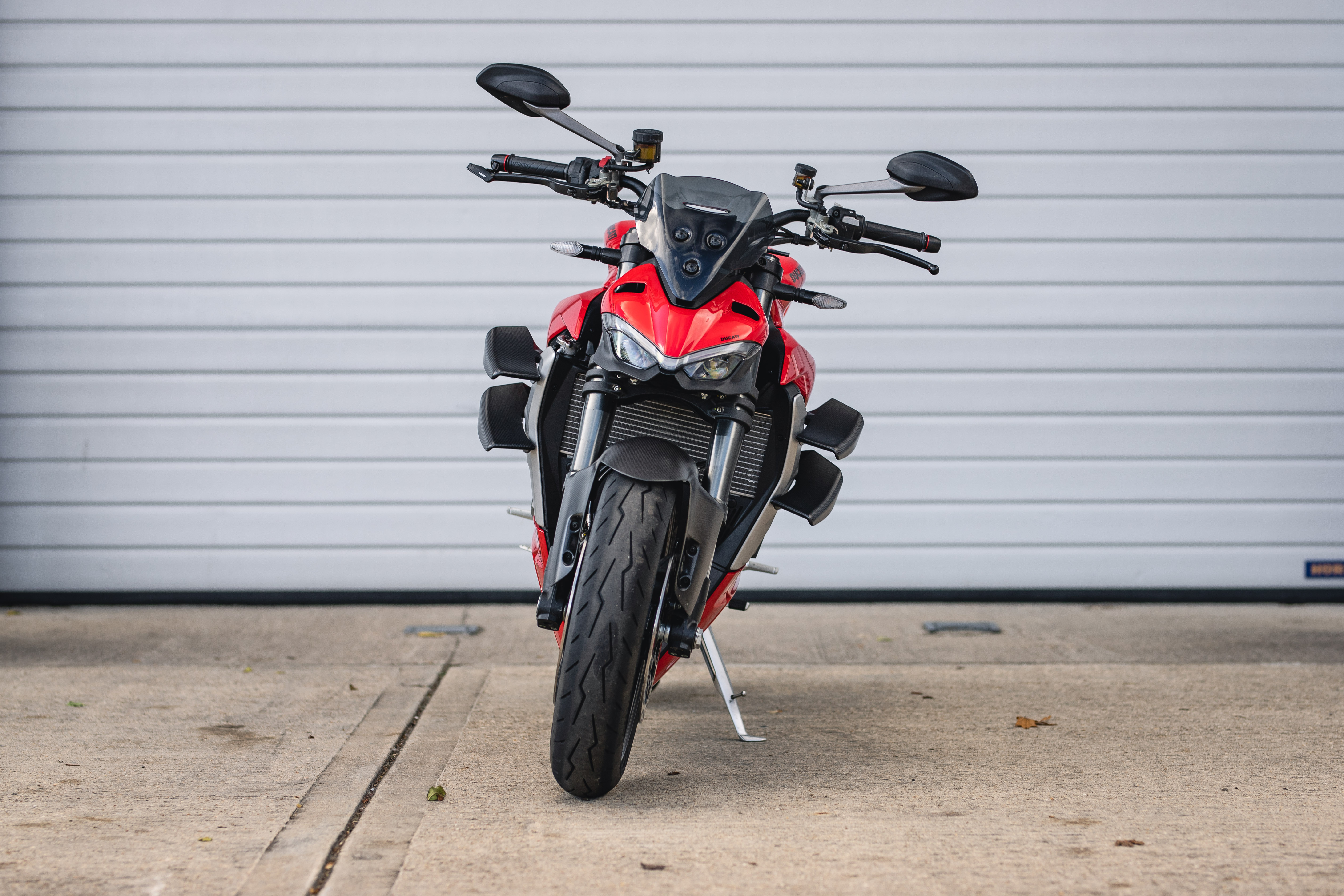 Pellicola Protettiva Tachimetro Moto Screenies Per Ducati Streetfighter V2 2022 - Ultra Clear E Anti Glare