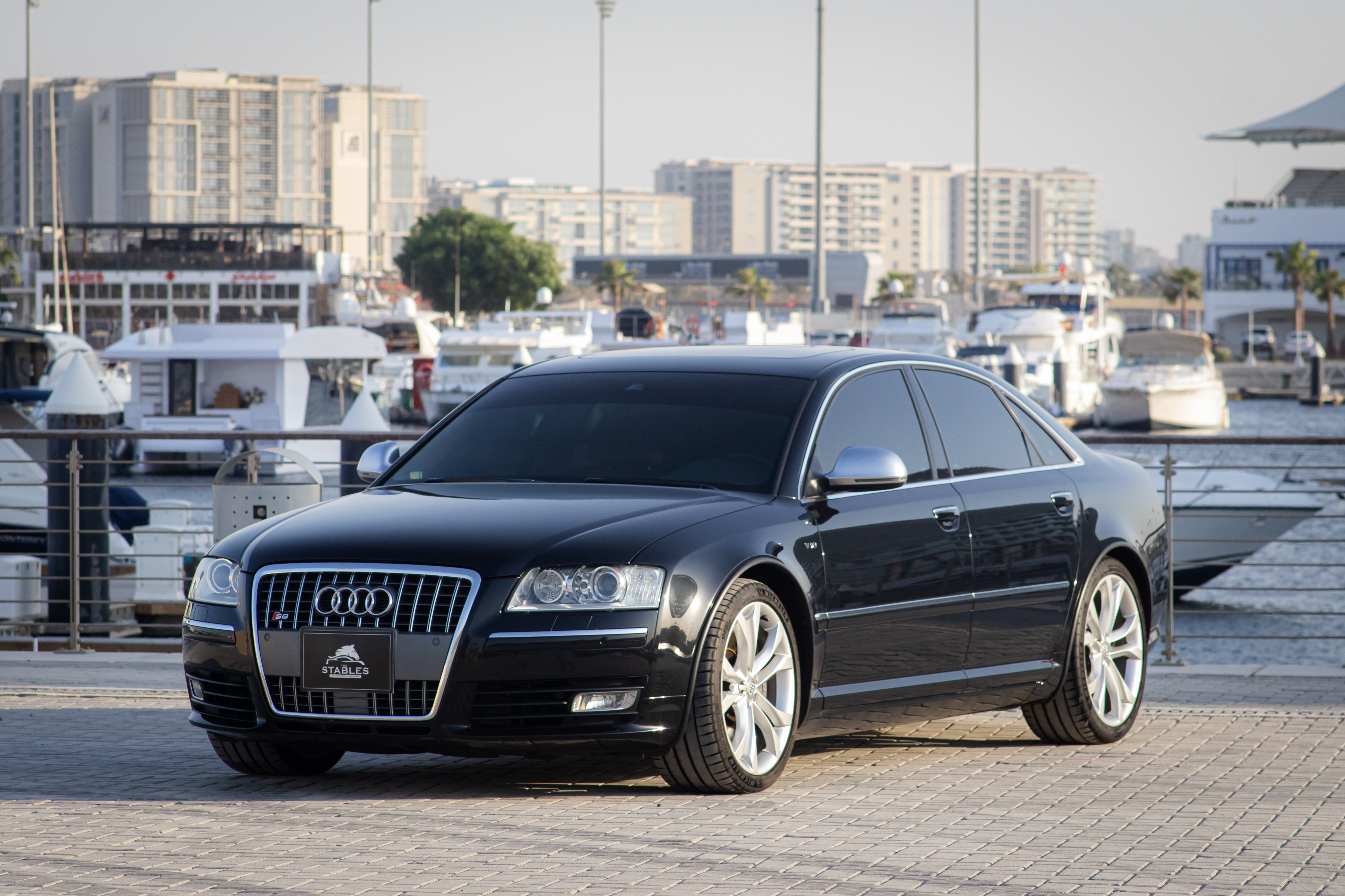 2008 AUDI S8