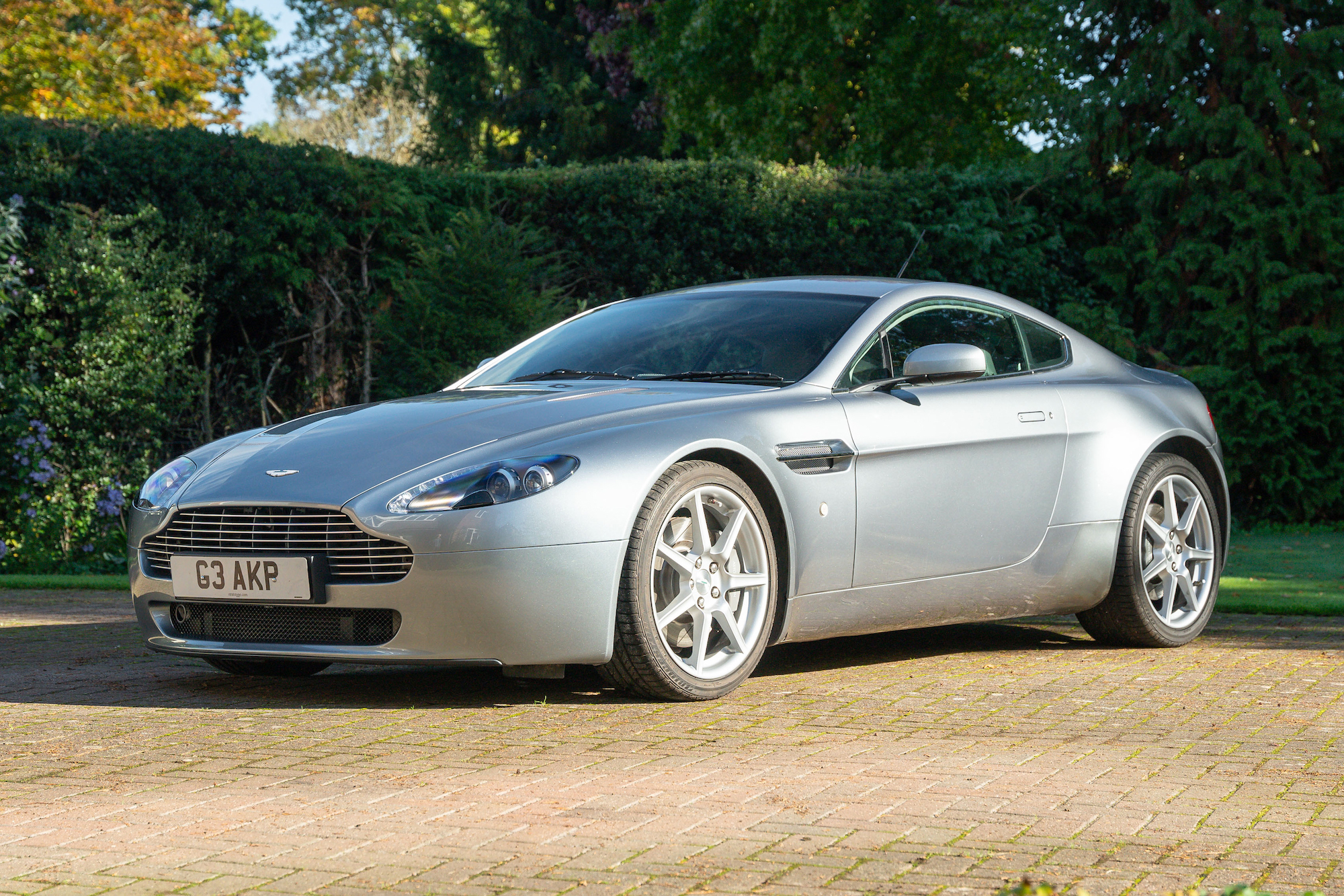 2006 ASTON MARTIN V8 VANTAGE - 21,179 MILES